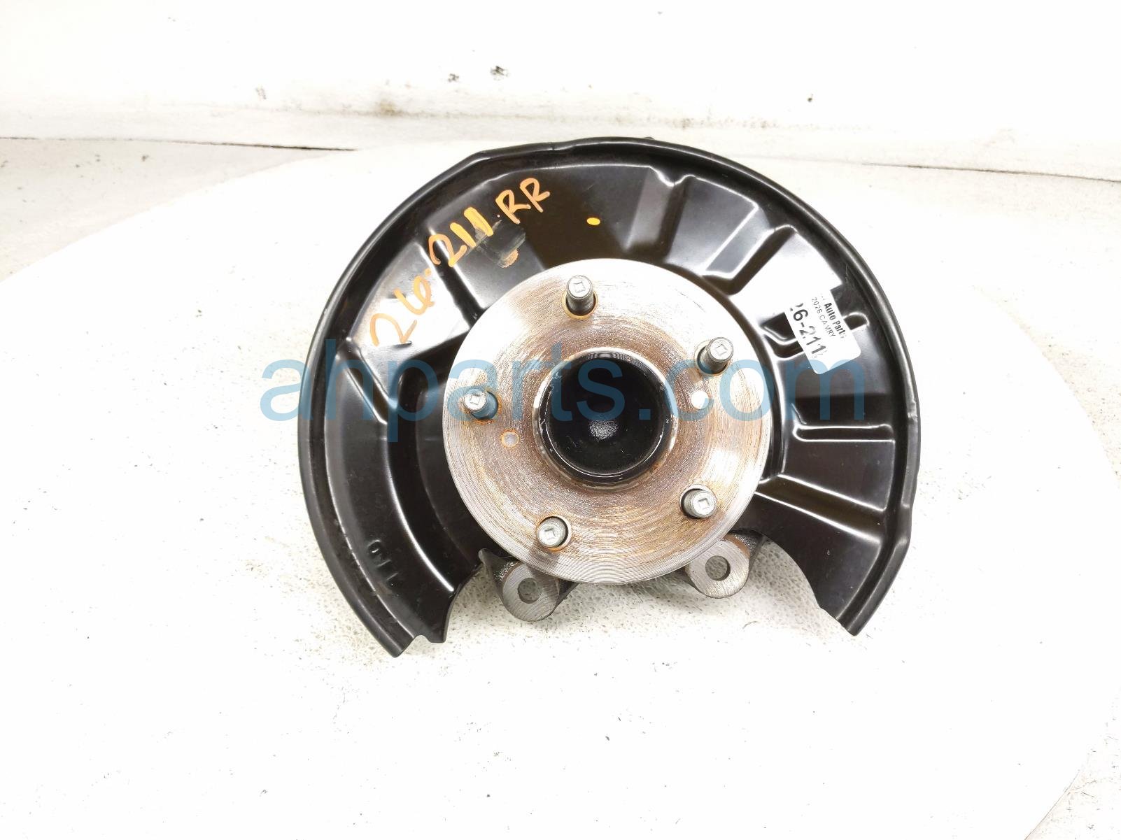 Toyota RR/RH SPINDLE KNUCKLE HUB - FWD