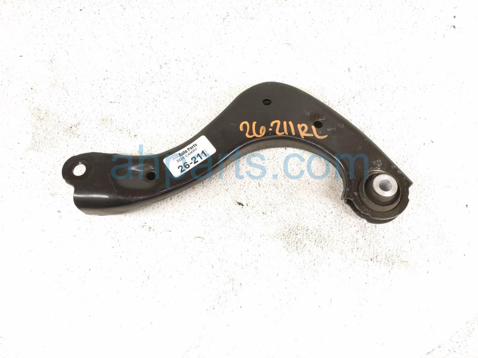 Toyota RR/LH UPPER CONTROL ARM