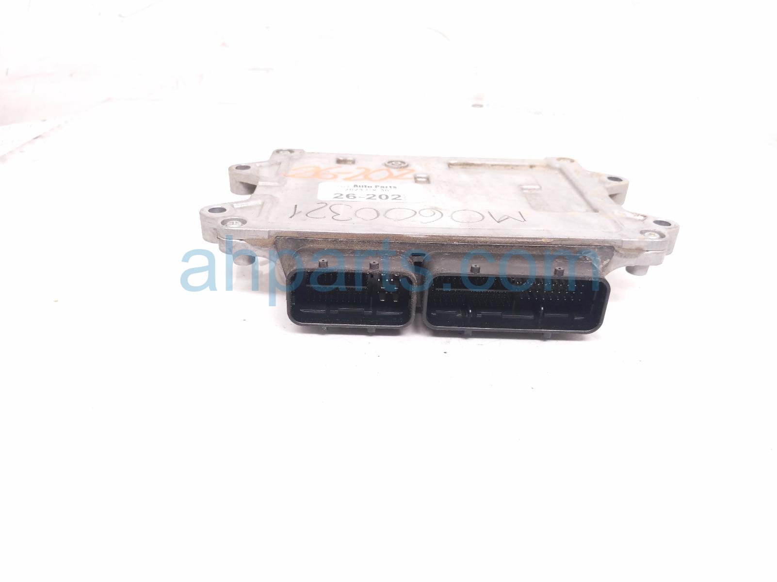 ENGINE CONTROL MODULE - 2.5L AT FWD