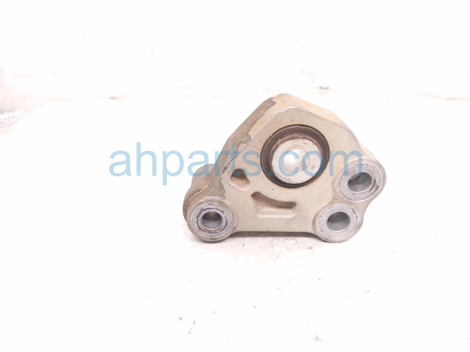 ENGINE REAR TORQUE BRACKET