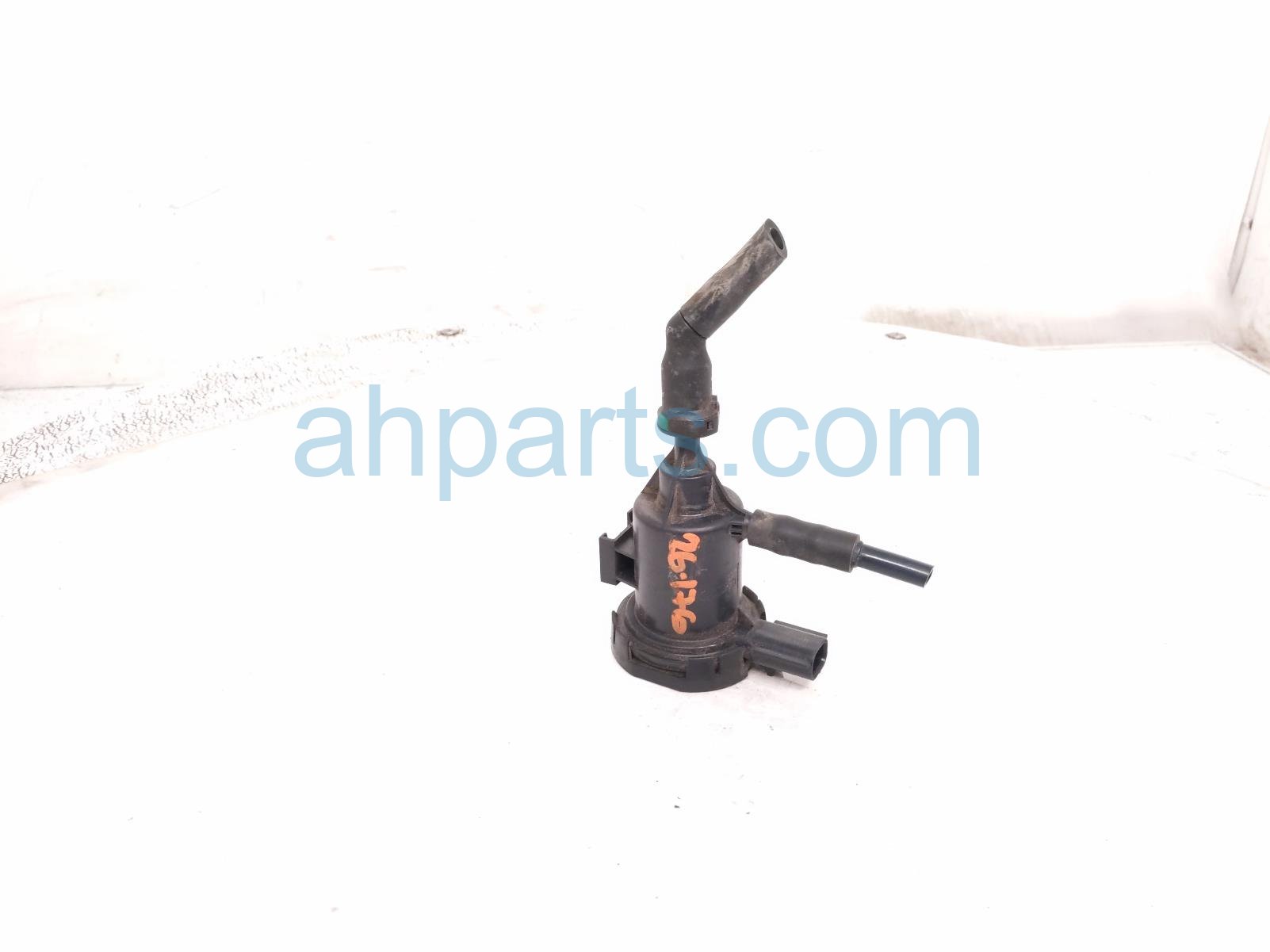 2019 Chrysler 300 Vapor Canister Purge Valve 3.6l 04891738AD Replacement 2019 Chrysler 300 Vapor Canister Purge Valve 3.6l 04891738AD Replacement thumbnail
