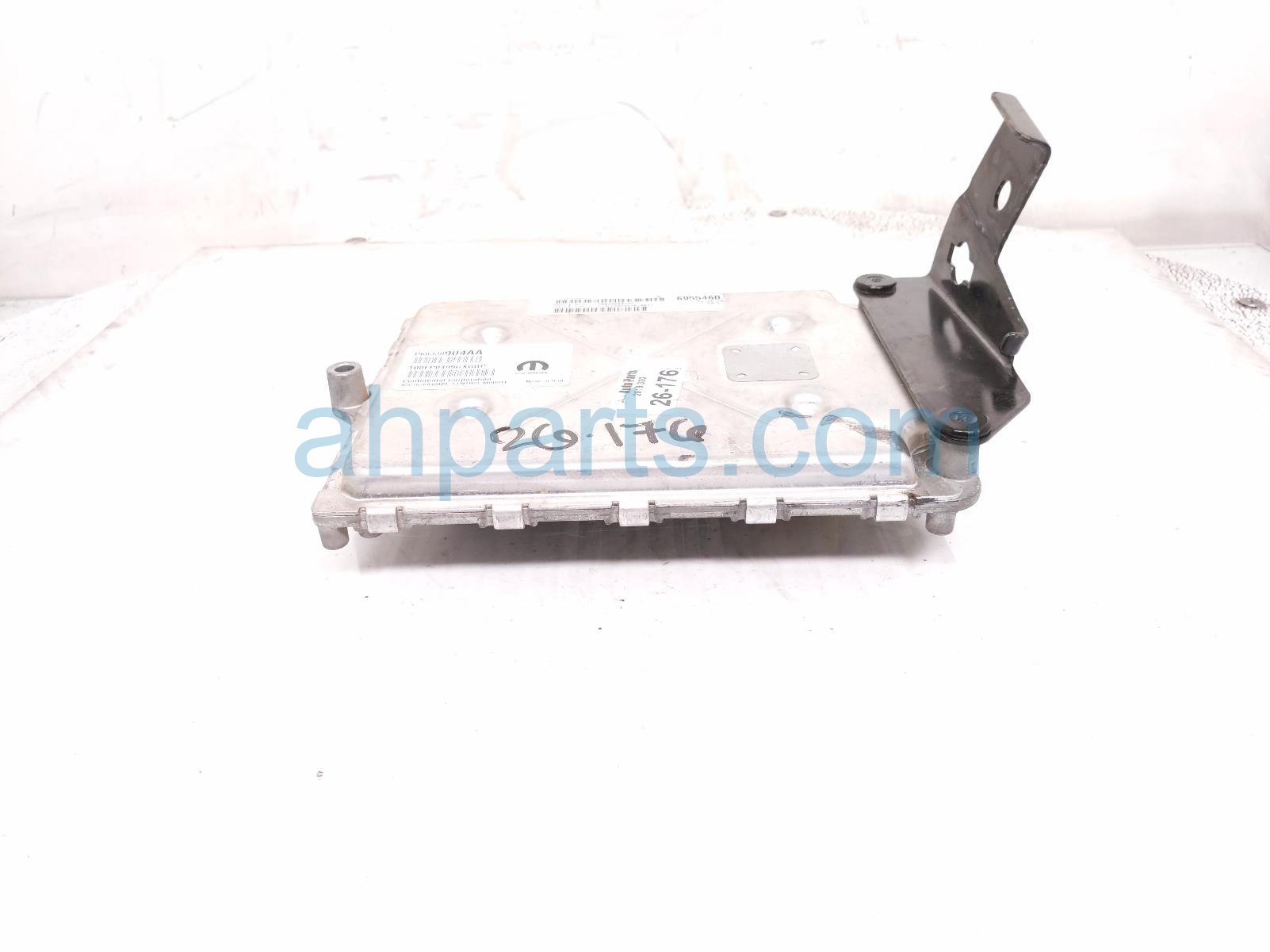 2019 Chrysler 300 Ecu Control Module / Engine Computer Unit 3.6l At Awd 68330904AA Replacement 2019 Chrysler 300 Ecu Control Module / Engine Computer Unit 3.6l At Awd 68330904AA Replacement thumbnail