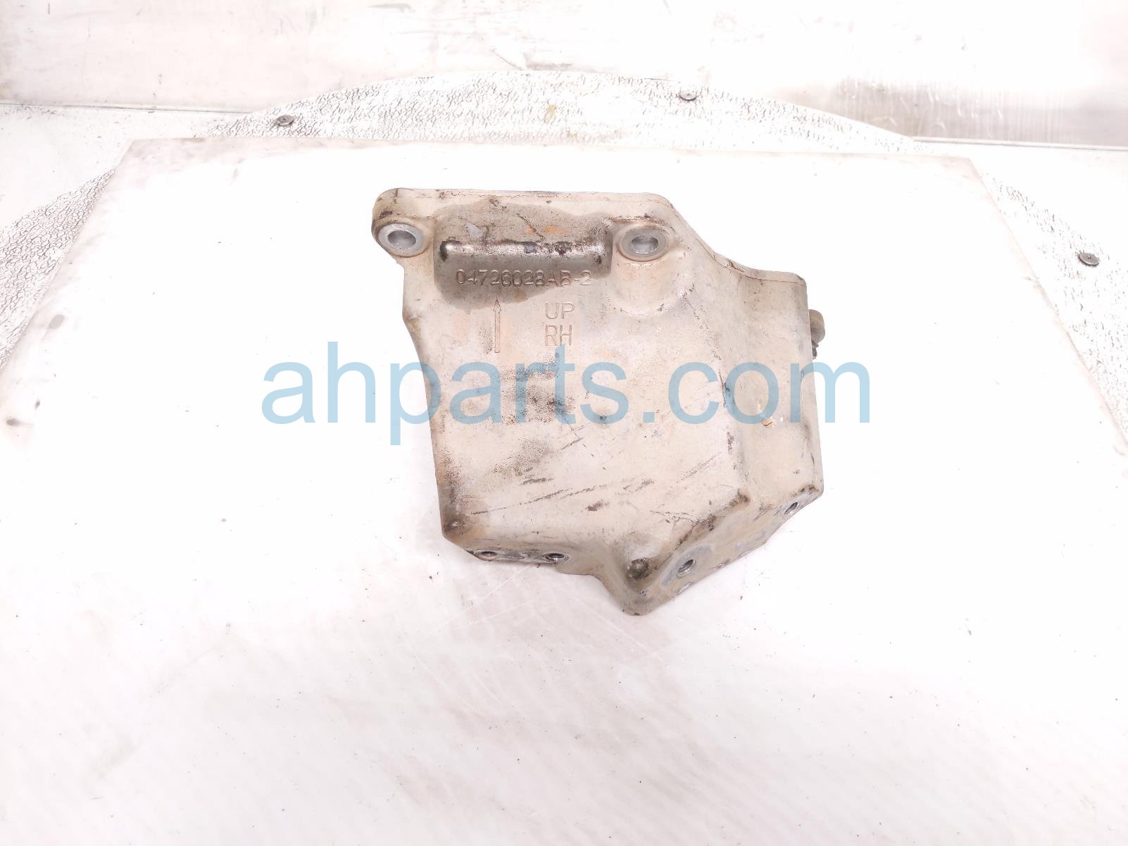 2019 Chrysler 300 Engine/motor Passenger Engine Mount Bracket 3.6 Awd 4726028AB Replacement 2019 Chrysler 300 Engine/motor Passenger Engine Mount Bracket 3.6 Awd 4726028AB Replacement thumbnail