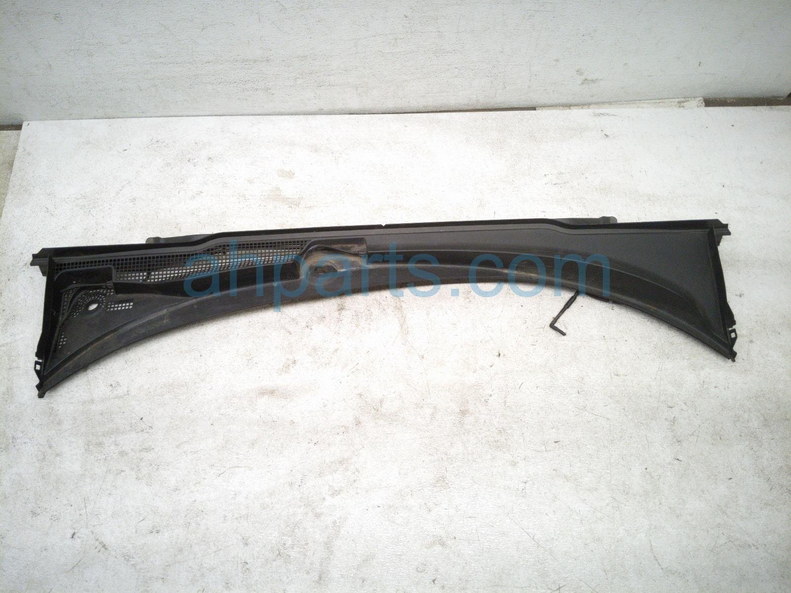 Honda WINDSHIELD COWL PANEL - SDN