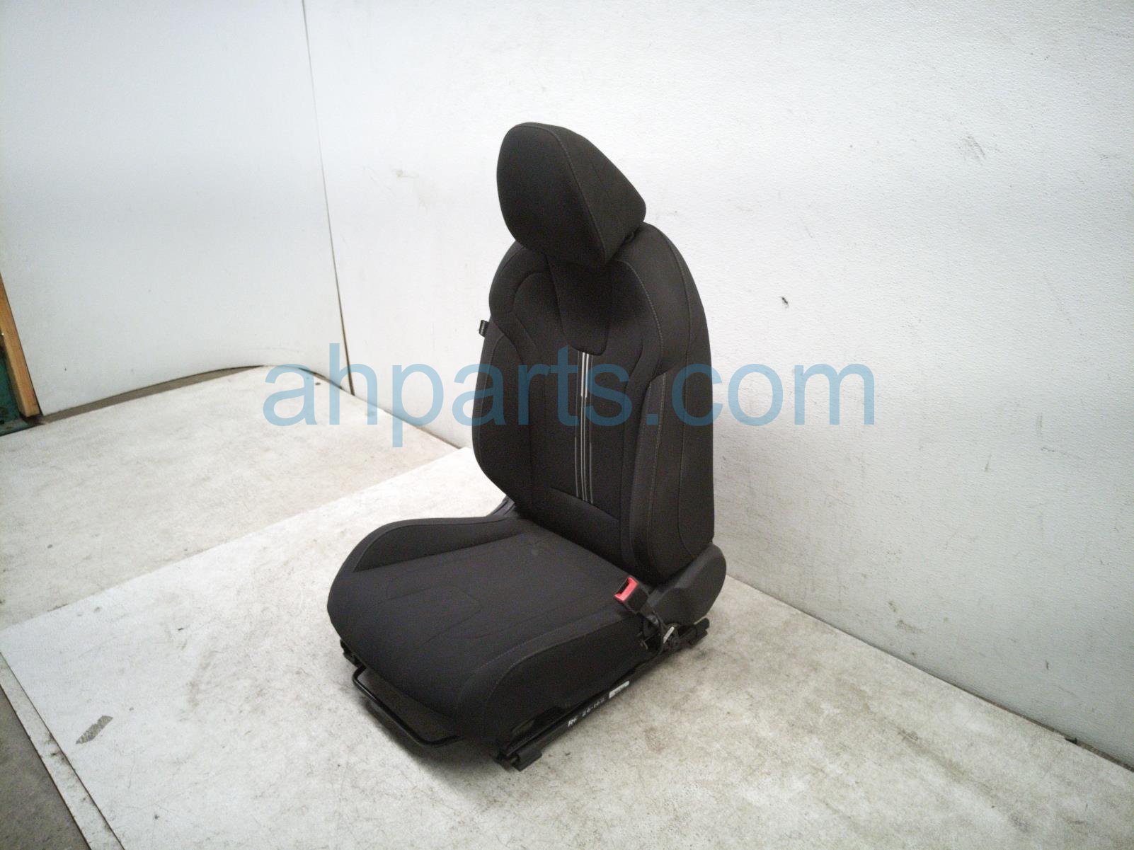 2022 Hyundai Elantra Front Passenger Seat Black Blown Airbag 88400 AB010 G8S Replacement 2022 Hyundai Elantra Front Passenger Seat Black Blown Airbag 88400 AB010 G8S Replacement thumbnail
