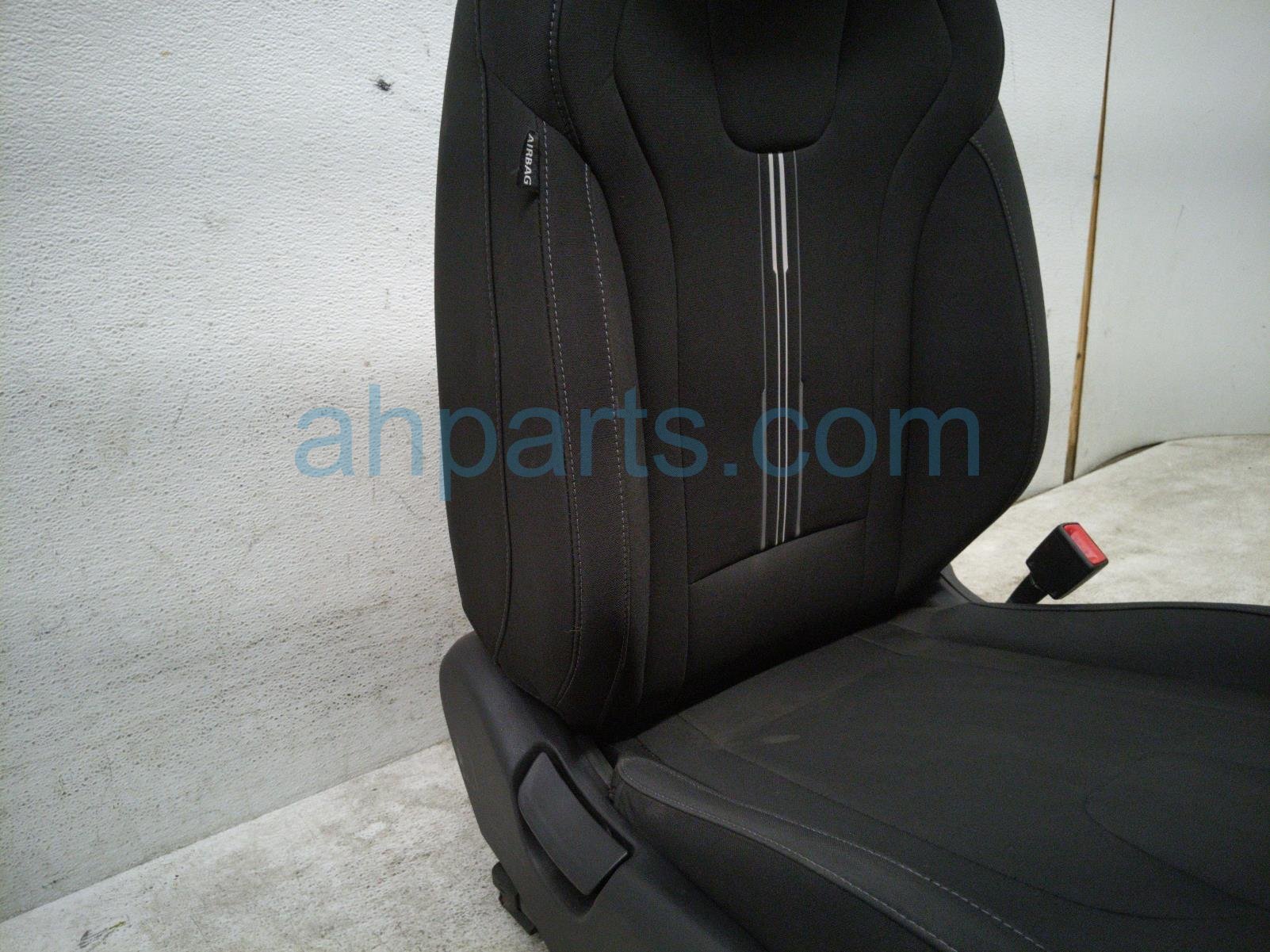 2022 Hyundai Elantra Front Passenger Seat Black Blown Airbag 88400 AB010 G8S Replacement 2022 Hyundai Elantra Front Passenger Seat Black Blown Airbag 88400 AB010 G8S Replacement thumbnail