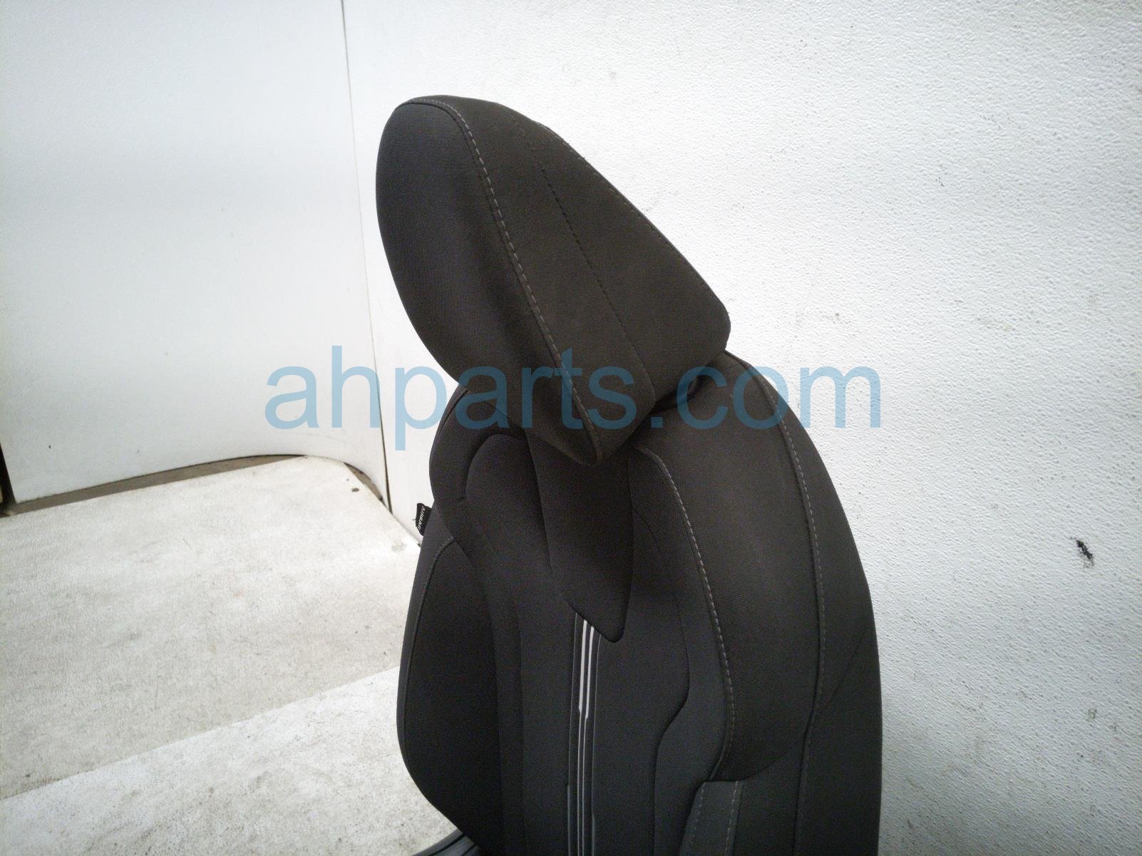 2022 Hyundai Elantra Front Passenger Seat Black Blown Airbag 88400 AB010 G8S Replacement 2022 Hyundai Elantra Front Passenger Seat Black Blown Airbag 88400 AB010 G8S Replacement thumbnail