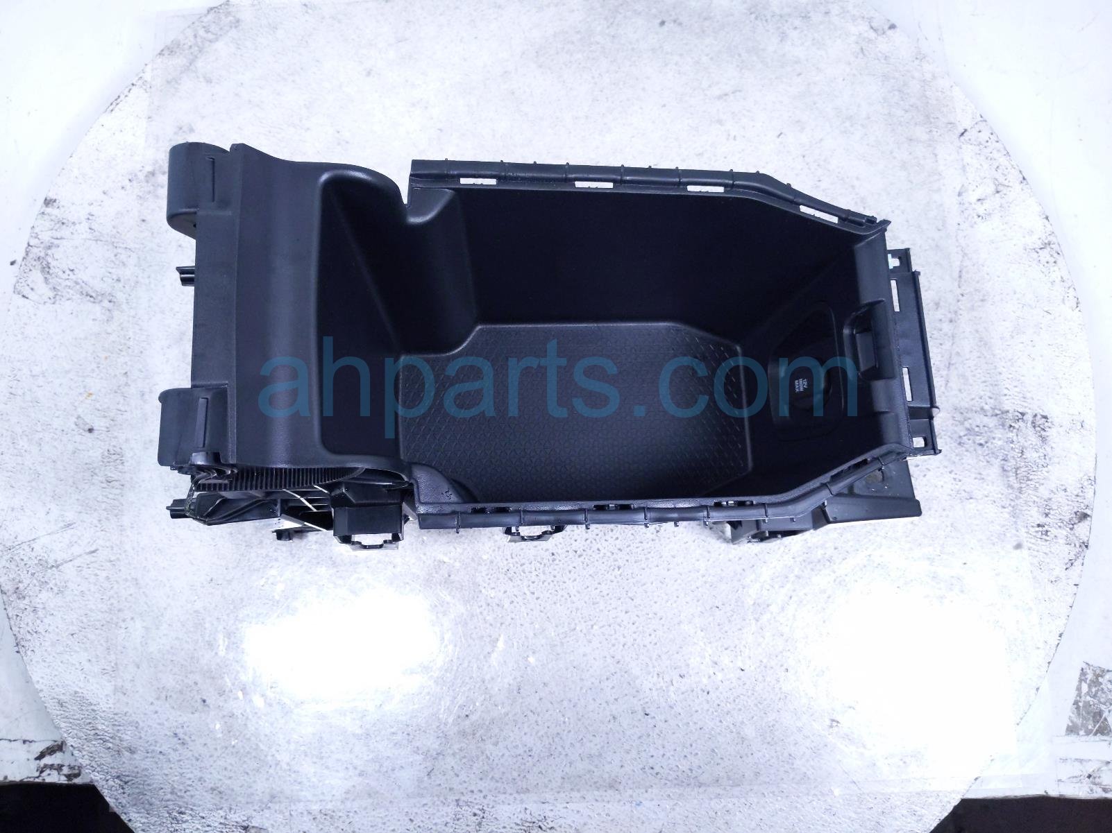Honda CENTER CONSOLE STORAGE BOX -BLK