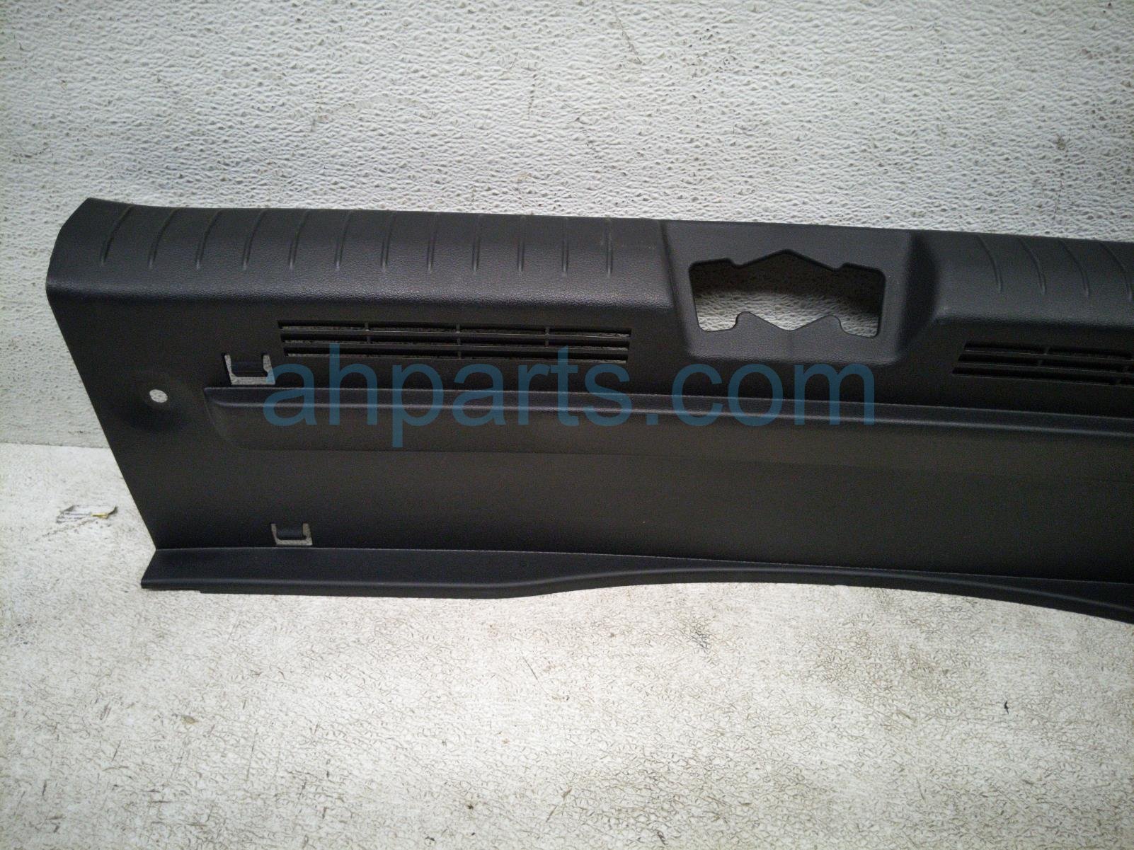 2026 Hyundai Venue Rear Trunk Sill Scuff Plate Blk 85770 K2000 Replacement 2026 Hyundai Venue Rear Trunk Sill Scuff Plate Blk 85770 K2000 Replacement thumbnail
