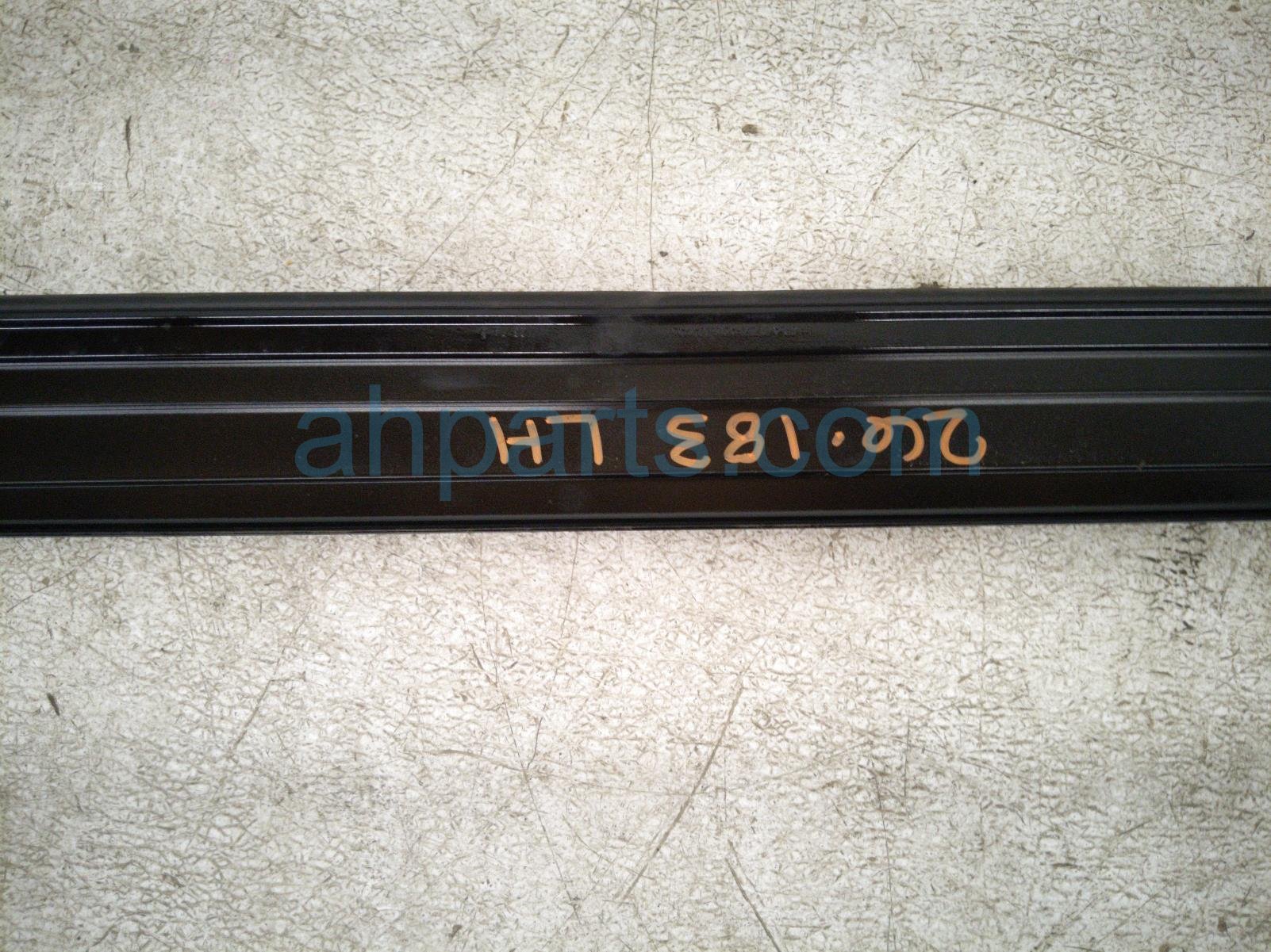 2020 Land Rover Range Rover Sport Driver Roof Weatherstrip Molding LR109389 Replacement 2020 Land Rover Range Rover Sport Driver Roof Weatherstrip Molding LR109389 Replacement thumbnail