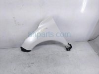 Toyota LH FENDER - WHITE Toyota LH FENDER - WHITE