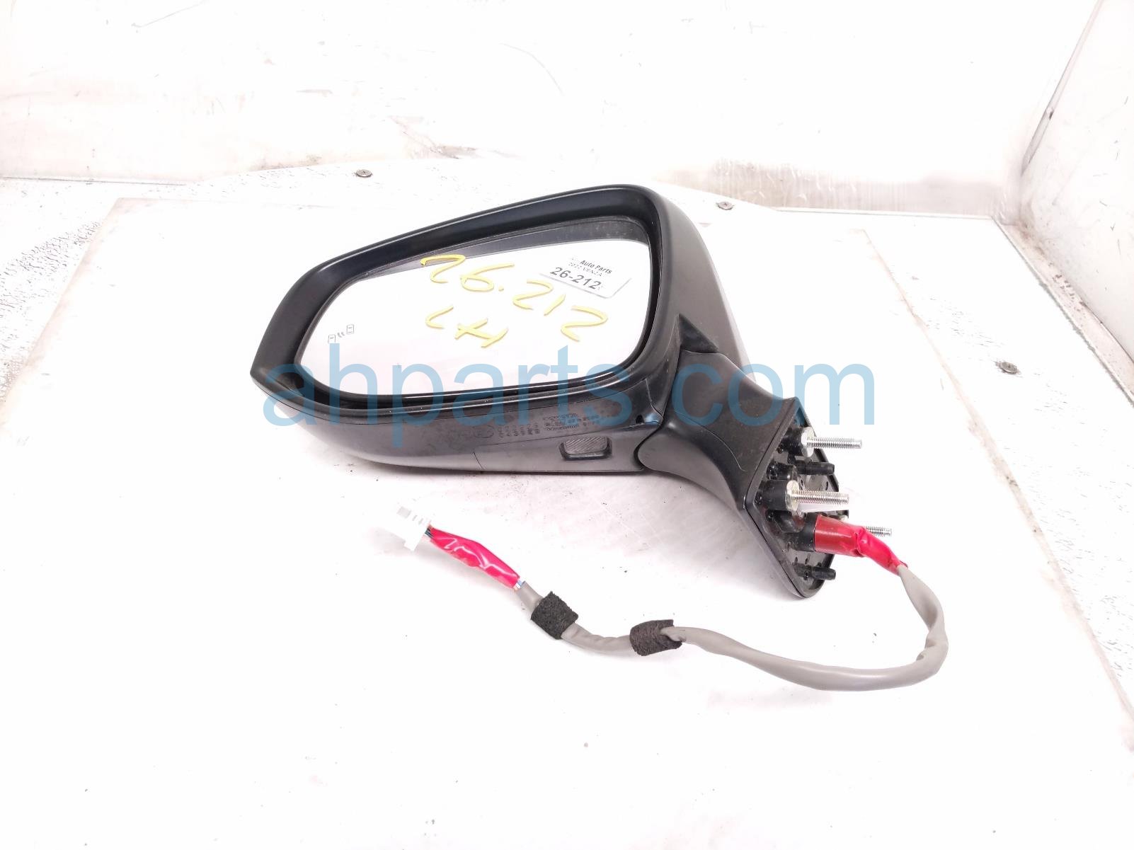 Toyota LH SIDE VIEW MIRROR - WHITE