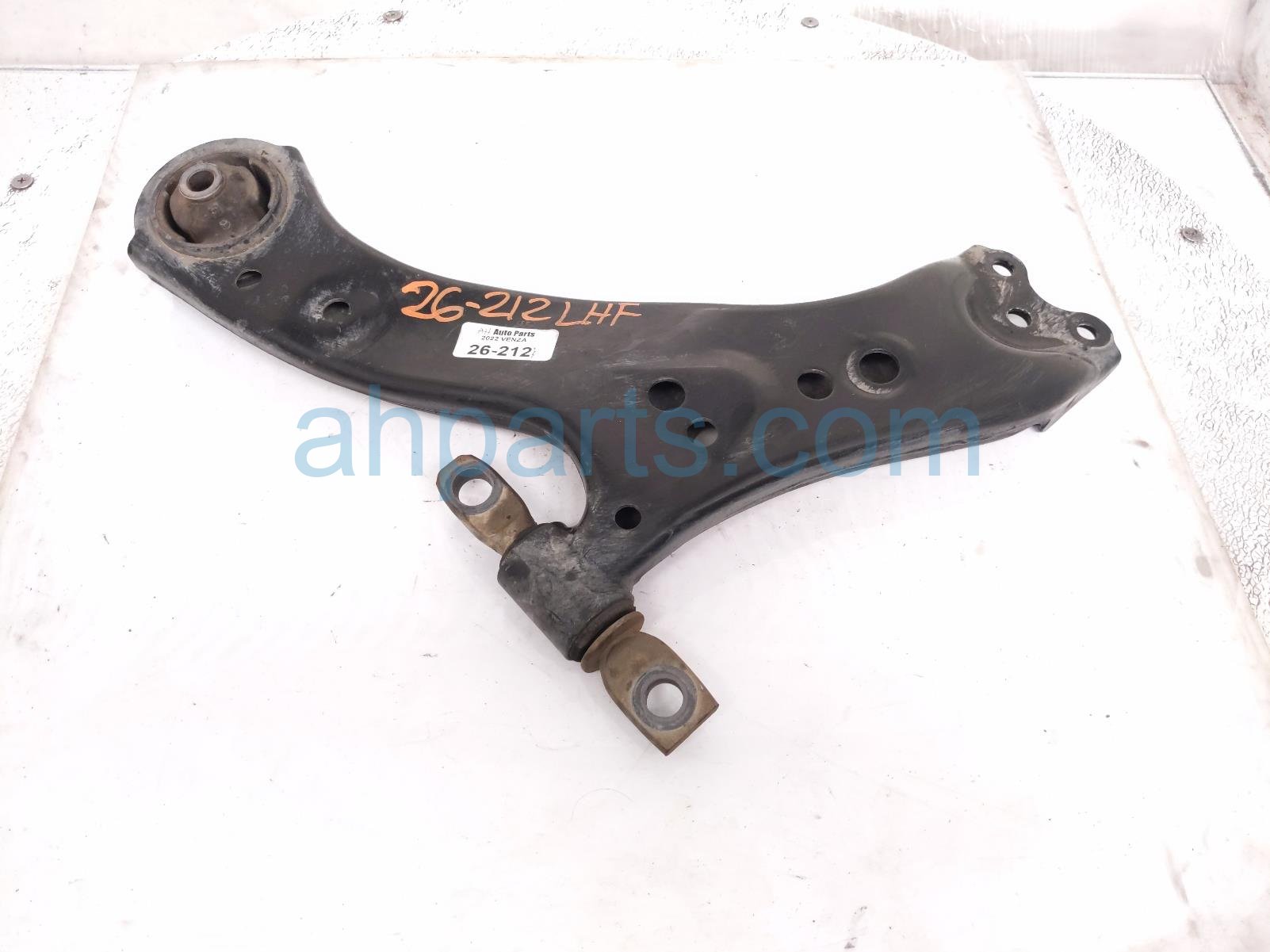 Toyota FR/LH LOWER CONTROL ARM