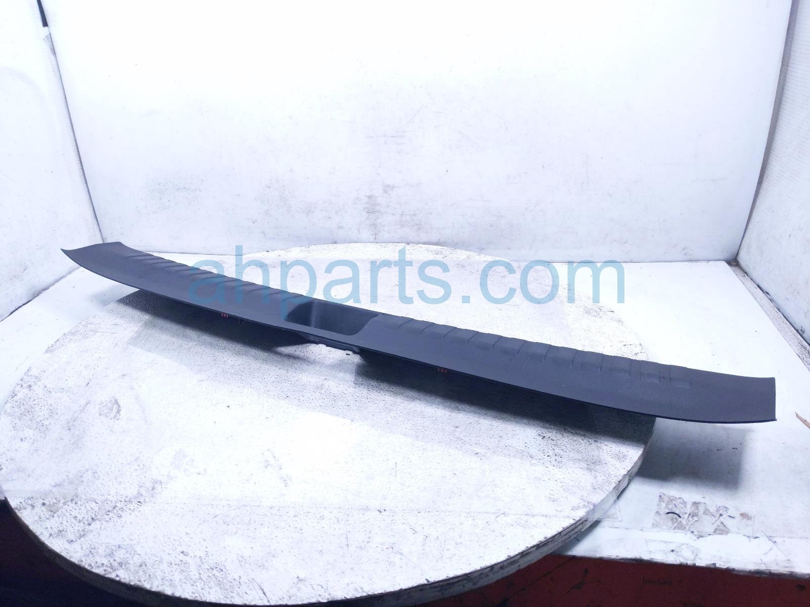 2024 Honda Prologue Rear Cargo Sill Trim Panel Blk Replacement 2024 Honda Prologue Rear Cargo Sill Trim Panel Blk Replacement thumbnail
