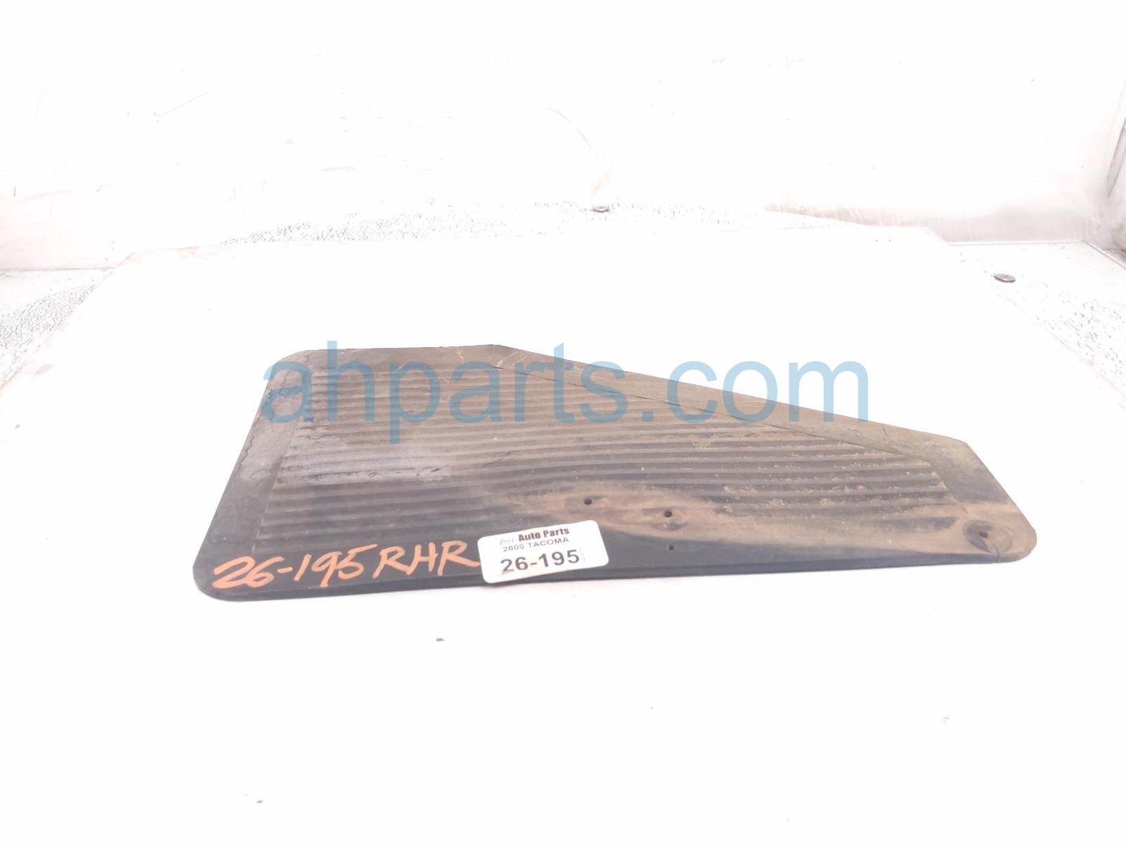 Toyota RR/RH MUD FLAP / SPLASH GUARD