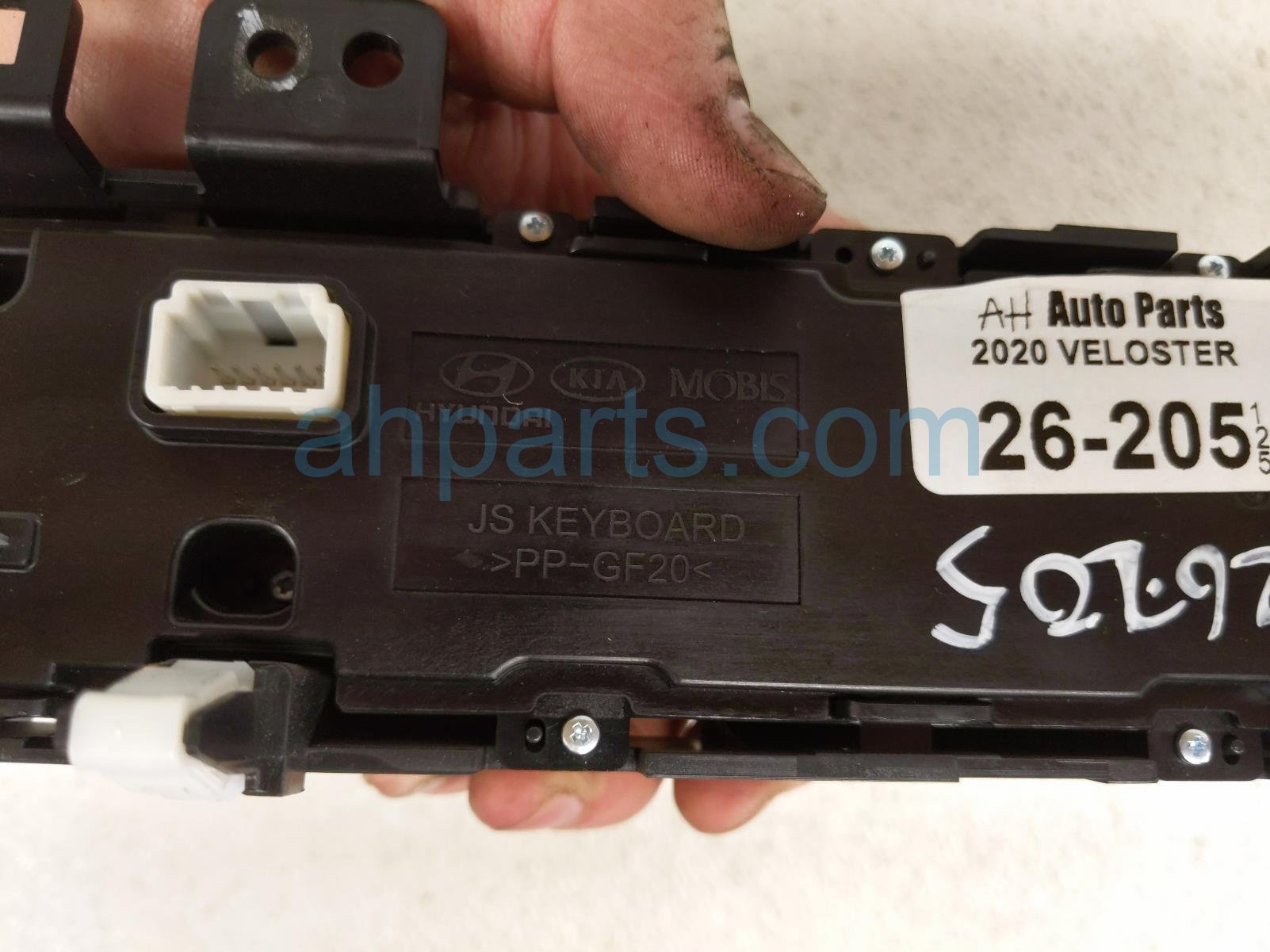 2020 Hyundai Veloster Audio/radio Control Panel 96540 J3000 MPP Replacement 2020 Hyundai Veloster Audio/radio Control Panel 96540 J3000 MPP Replacement thumbnail