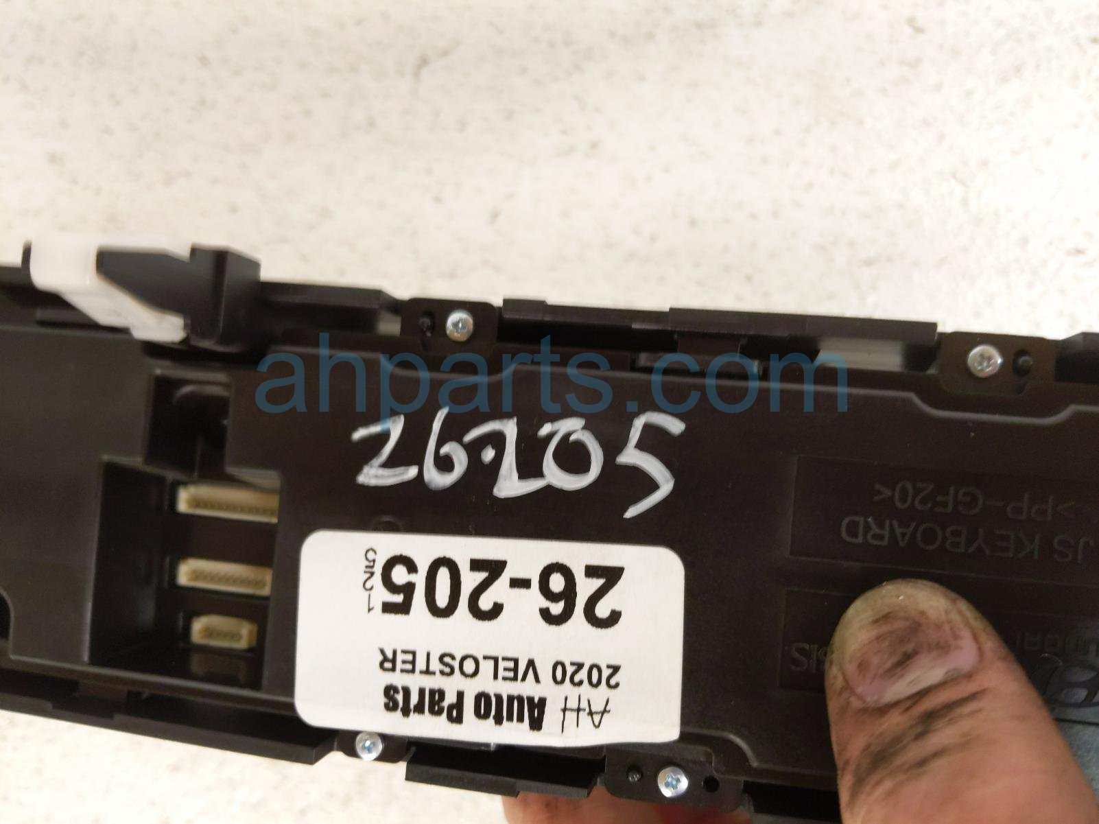 2020 Hyundai Veloster Audio/radio Control Panel 96540 J3000 MPP Replacement 2020 Hyundai Veloster Audio/radio Control Panel 96540 J3000 MPP Replacement thumbnail