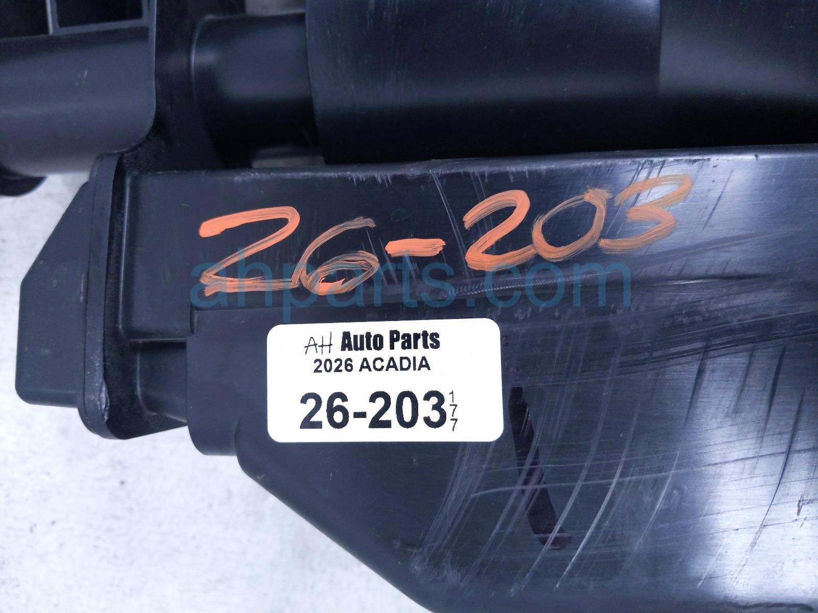 2026 GMC Acadia Fuel Vapor Charcoal Canister 2.5l 86801231 Replacement 2026 GMC Acadia Fuel Vapor Charcoal Canister 2.5l 86801231 Replacement thumbnail