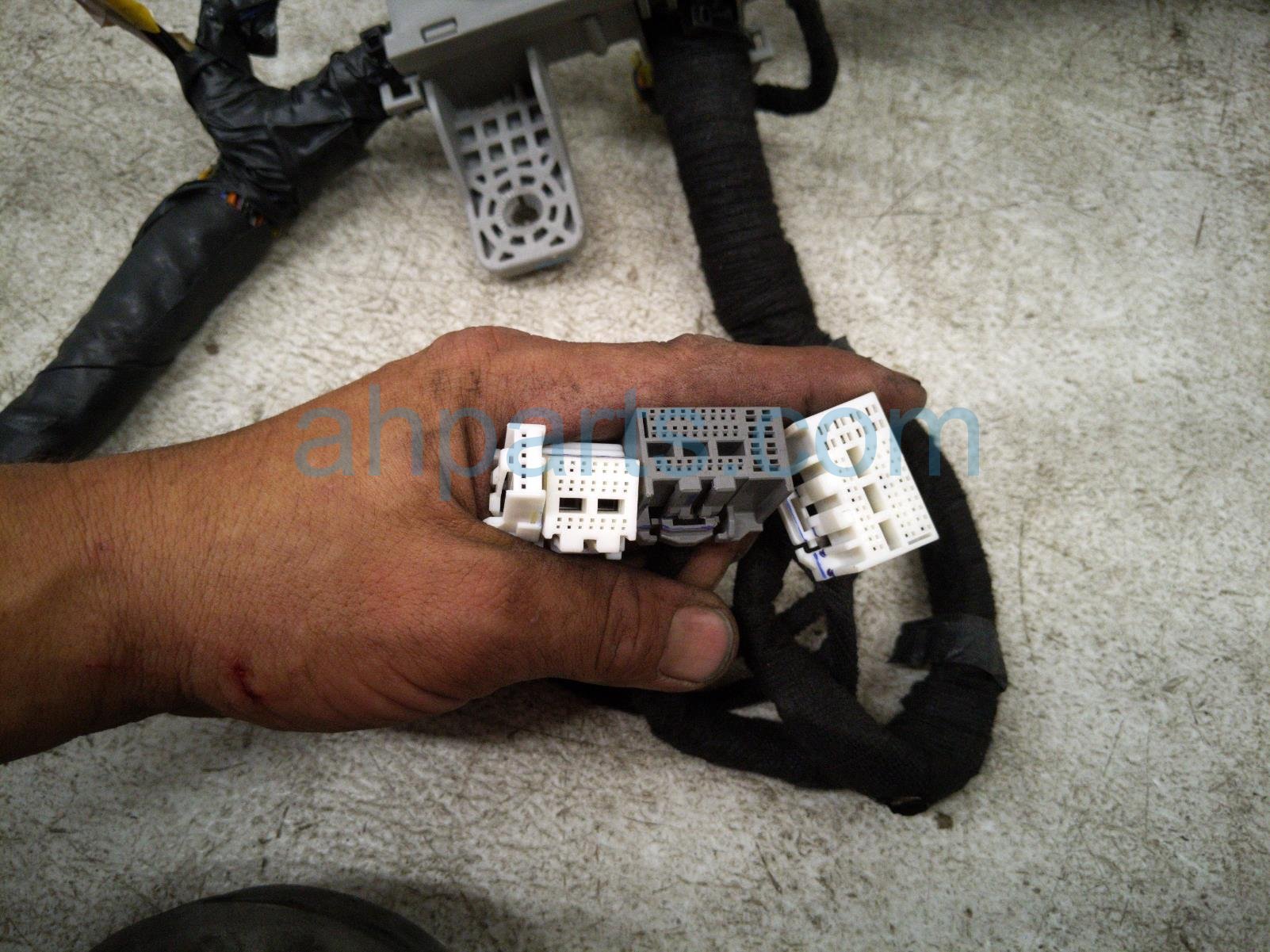 2022 Hyundai Elantra Dash Instrument Wire Harness Sel 91700 AB040 Replacement 2022 Hyundai Elantra Dash Instrument Wire Harness Sel 91700 AB040 Replacement thumbnail