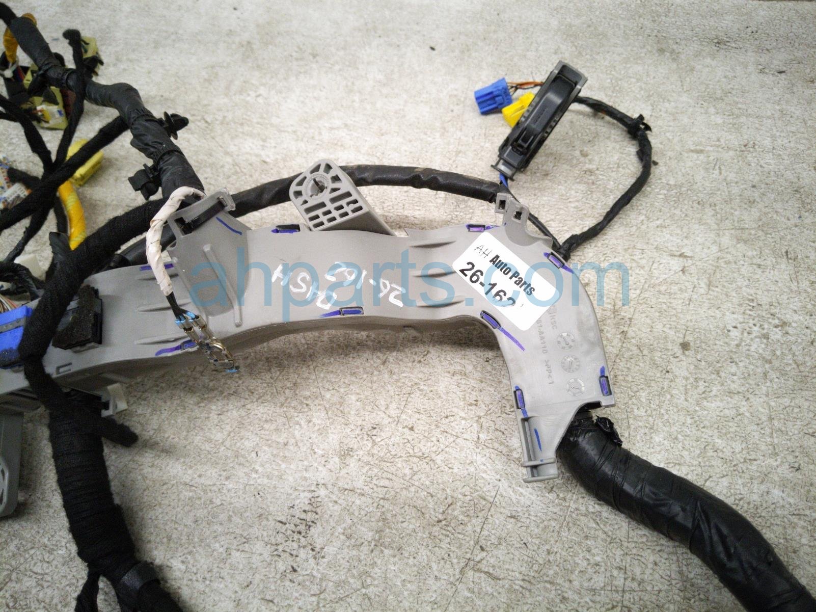2022 Hyundai Elantra Dash Instrument Wire Harness Sel 91700 AB040 Replacement 2022 Hyundai Elantra Dash Instrument Wire Harness Sel 91700 AB040 Replacement thumbnail