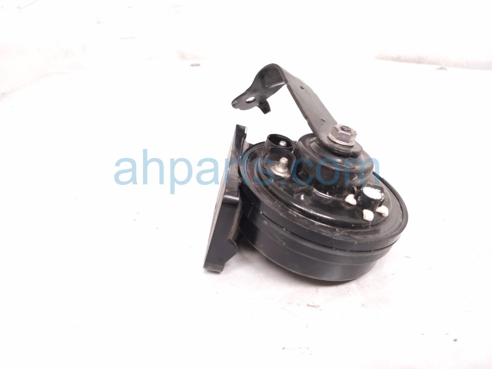 2026 GMC Acadia Horn Assy 85011836 Replacement 2026 GMC Acadia Horn Assy 85011836 Replacement thumbnail
