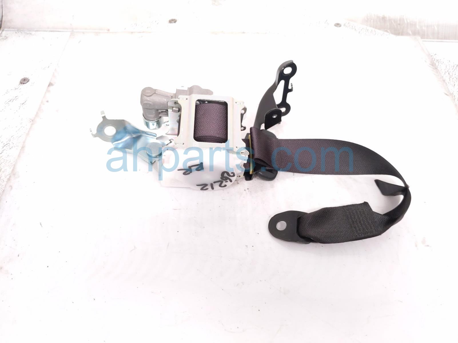 REAR Passenger SEAT BELT RETRACTOR - BLACK