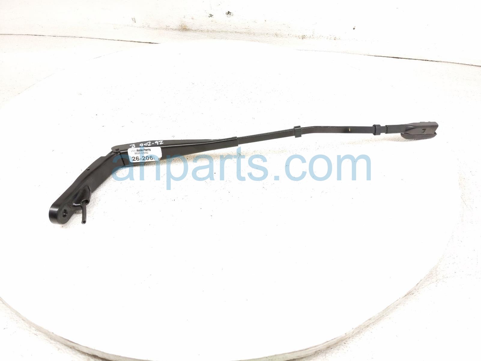 Honda RH WINDSHIELD WIPER ARM