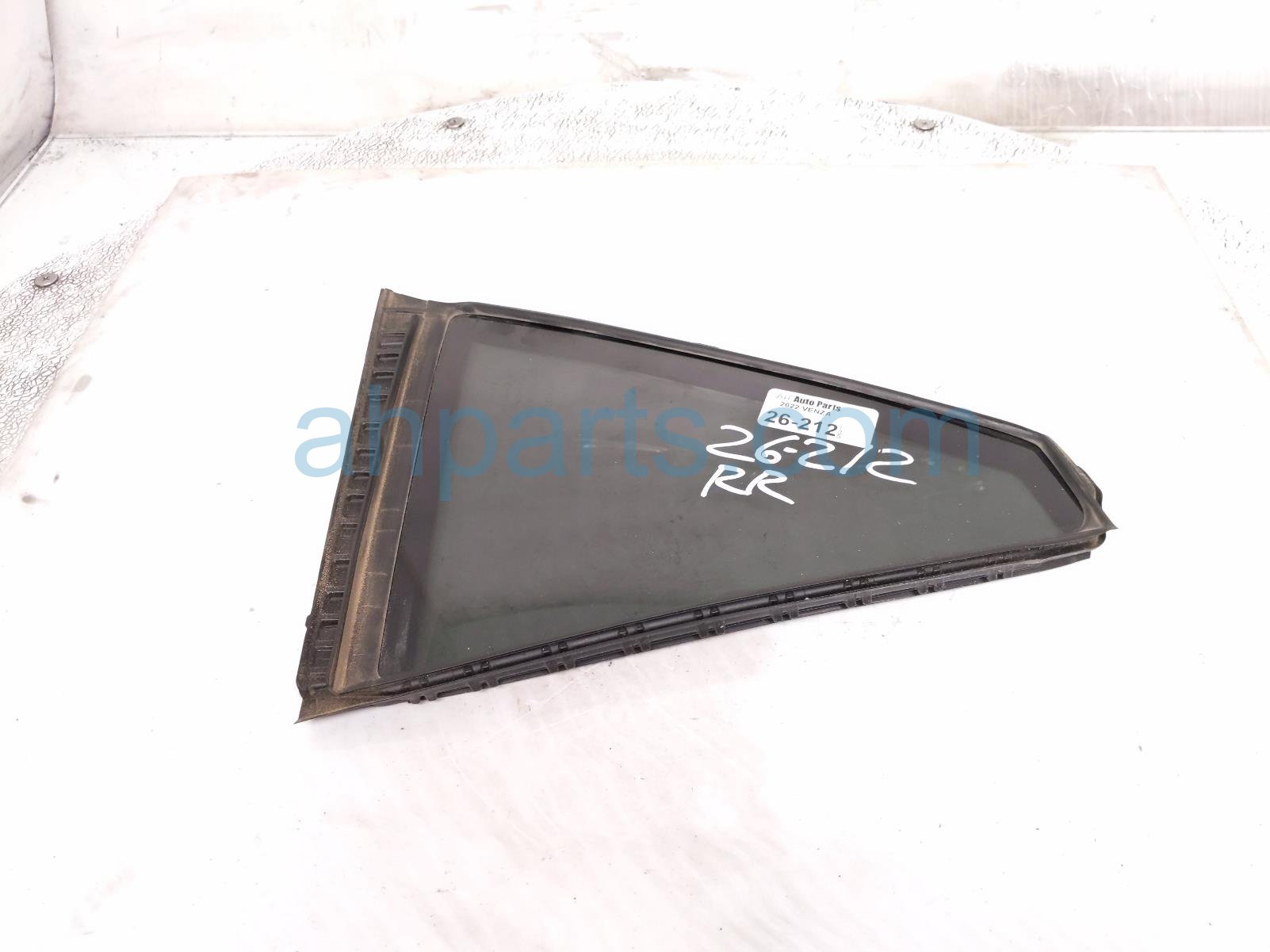 Toyota RR/RH DOOR VENT GLASS