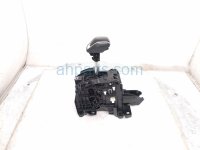 Toyota A/T FLOOR SHIFTER W/KNOB ASSY - XLE Toyota A/T FLOOR SHIFTER W/KNOB ASSY - XLE
