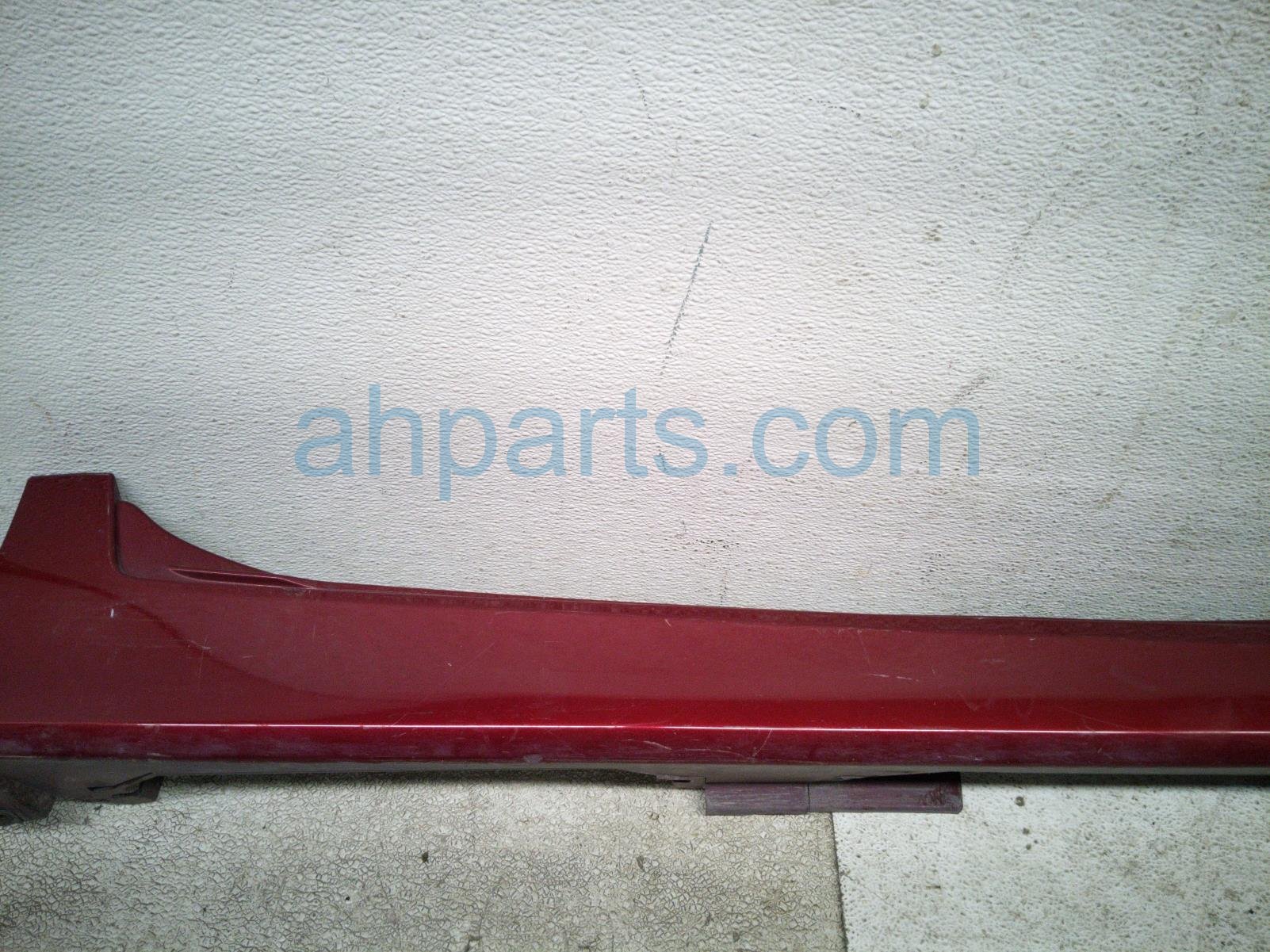 2020 Toyota Avalon Rocker Trim Passenger Side Skirt / Molding Red Xse 75851 07070 Replacement 2020 Toyota Avalon Rocker Trim Passenger Side Skirt / Molding Red Xse 75851 07070 Replacement thumbnail