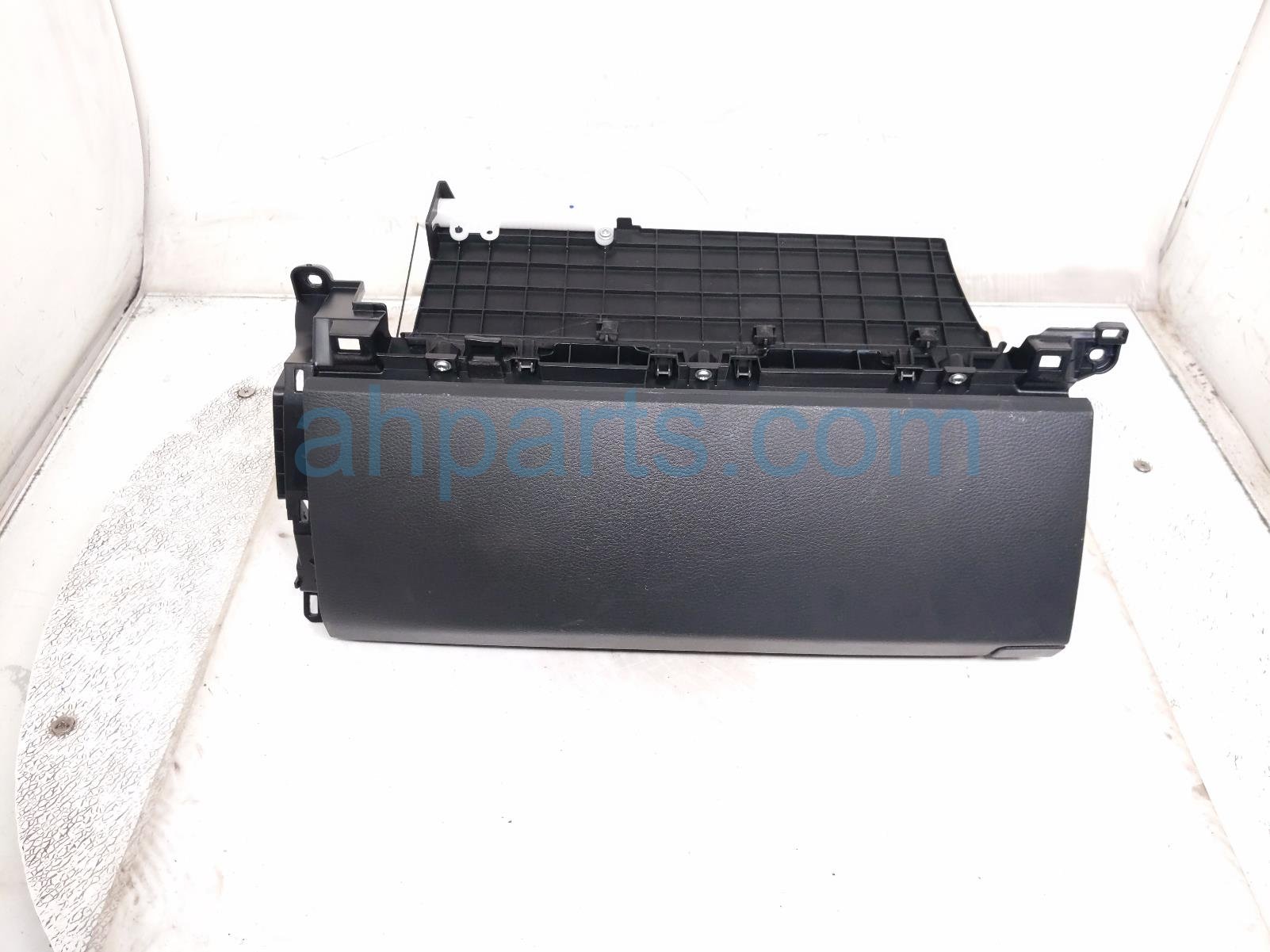 Toyota GLOVE COMPARTMENT BOX - BLACK