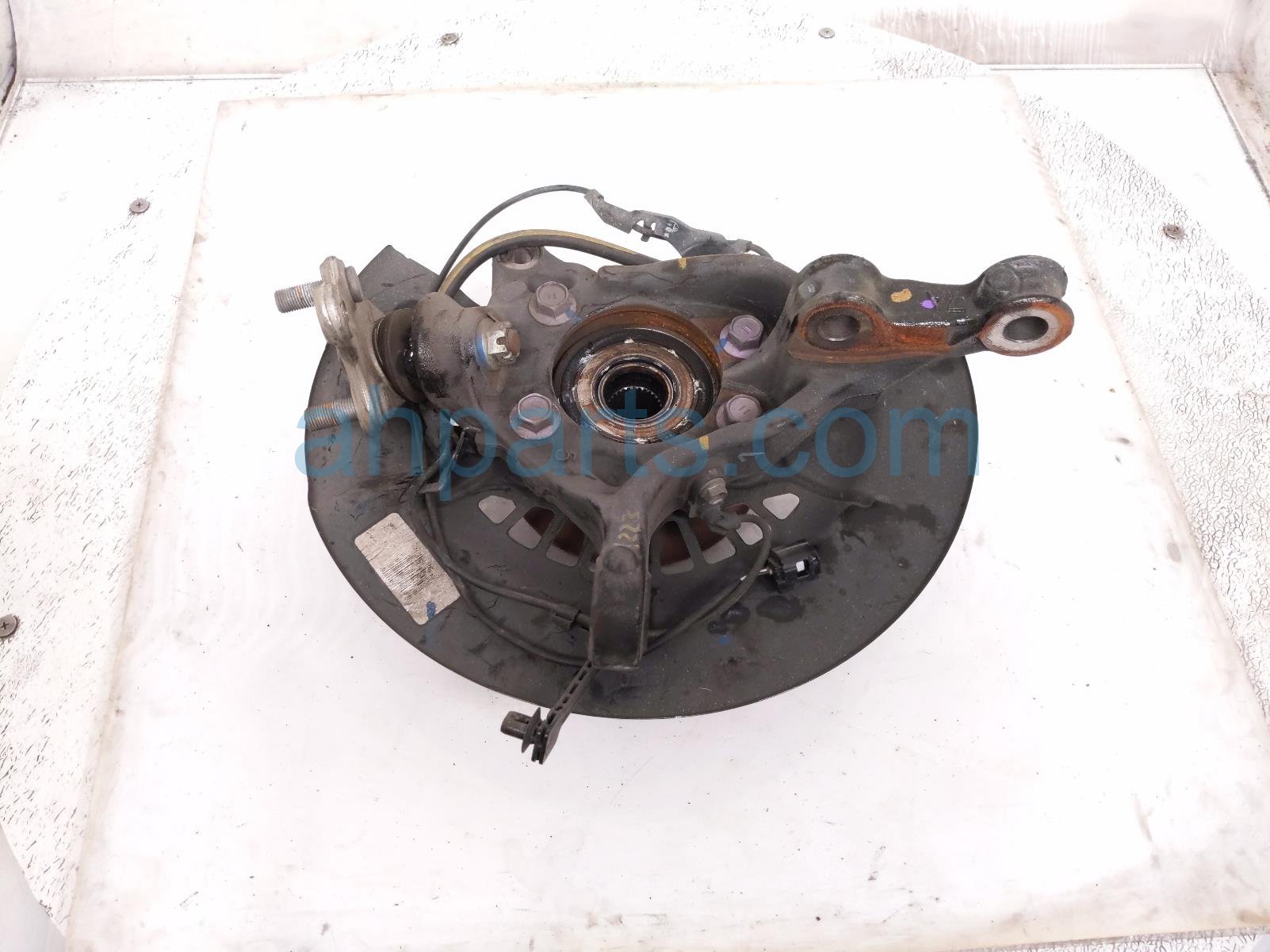 Toyota FR/RH SPINDLE KNUCKLE HUB *chk
