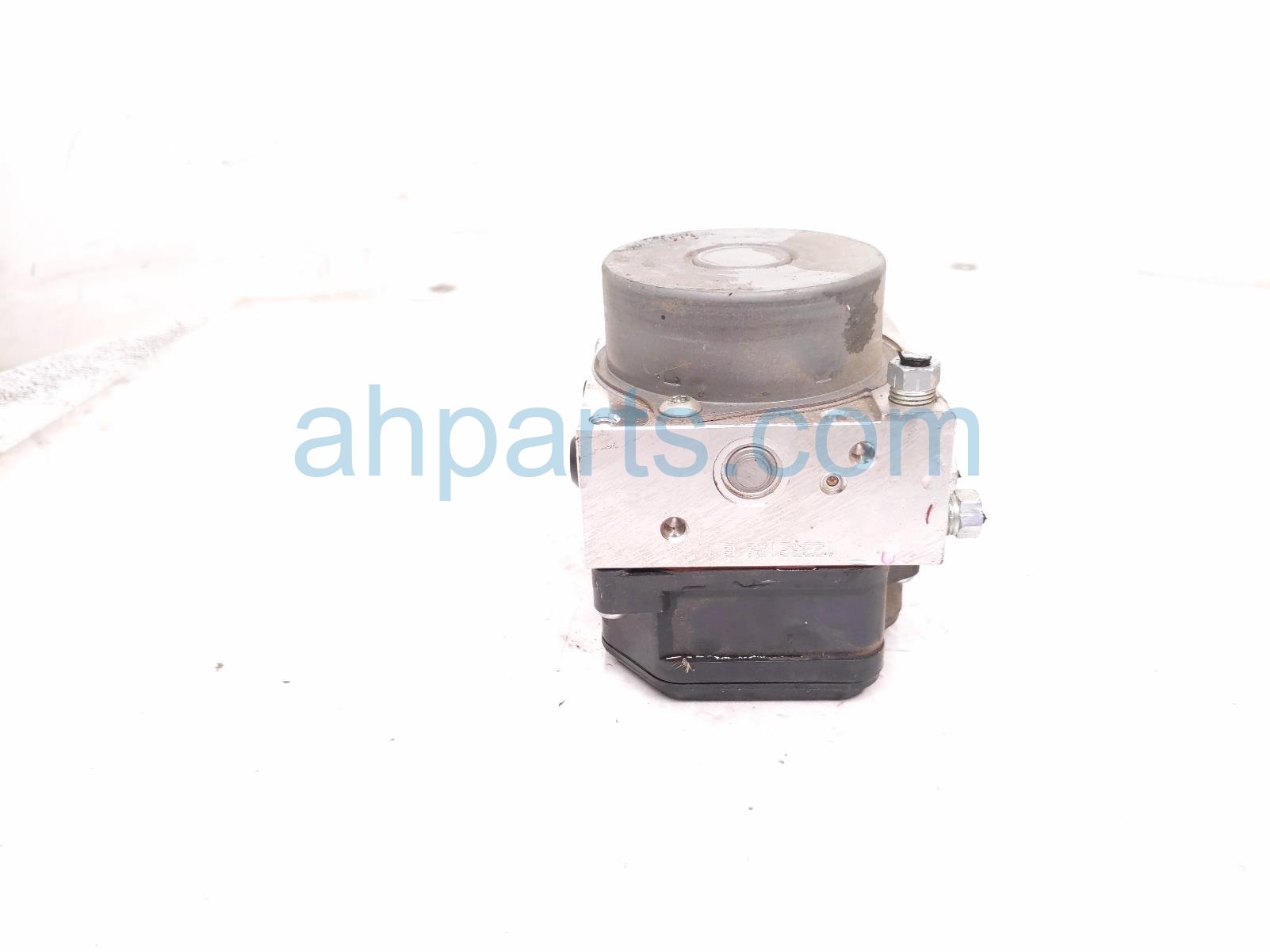 2020 Toyota Avalon (anti Lock Brake) Abs/vsa Pump Modulator 44050 33A80 Replacement 2020 Toyota Avalon (anti Lock Brake) Abs/vsa Pump Modulator 44050 33A80 Replacement thumbnail