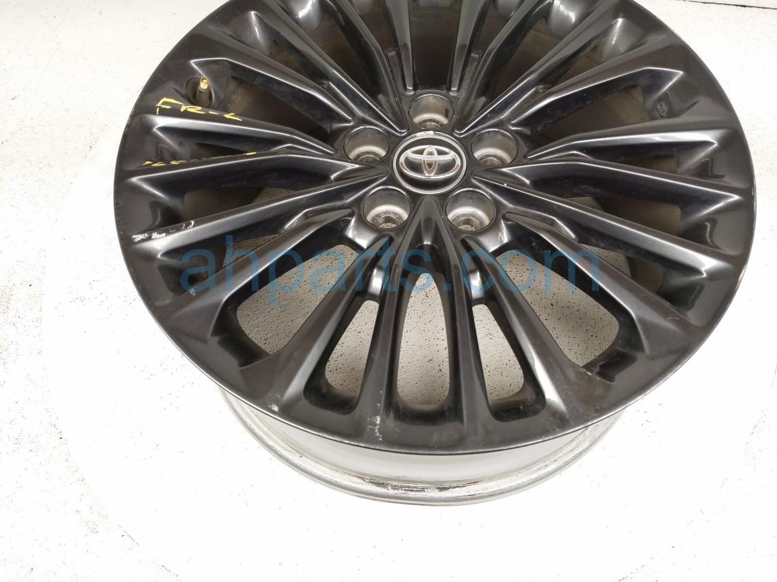 2020 Toyota Avalon Front Driver Wheel / Rim 42611 07150 Replacement 2020 Toyota Avalon Front Driver Wheel / Rim 42611 07150 Replacement thumbnail