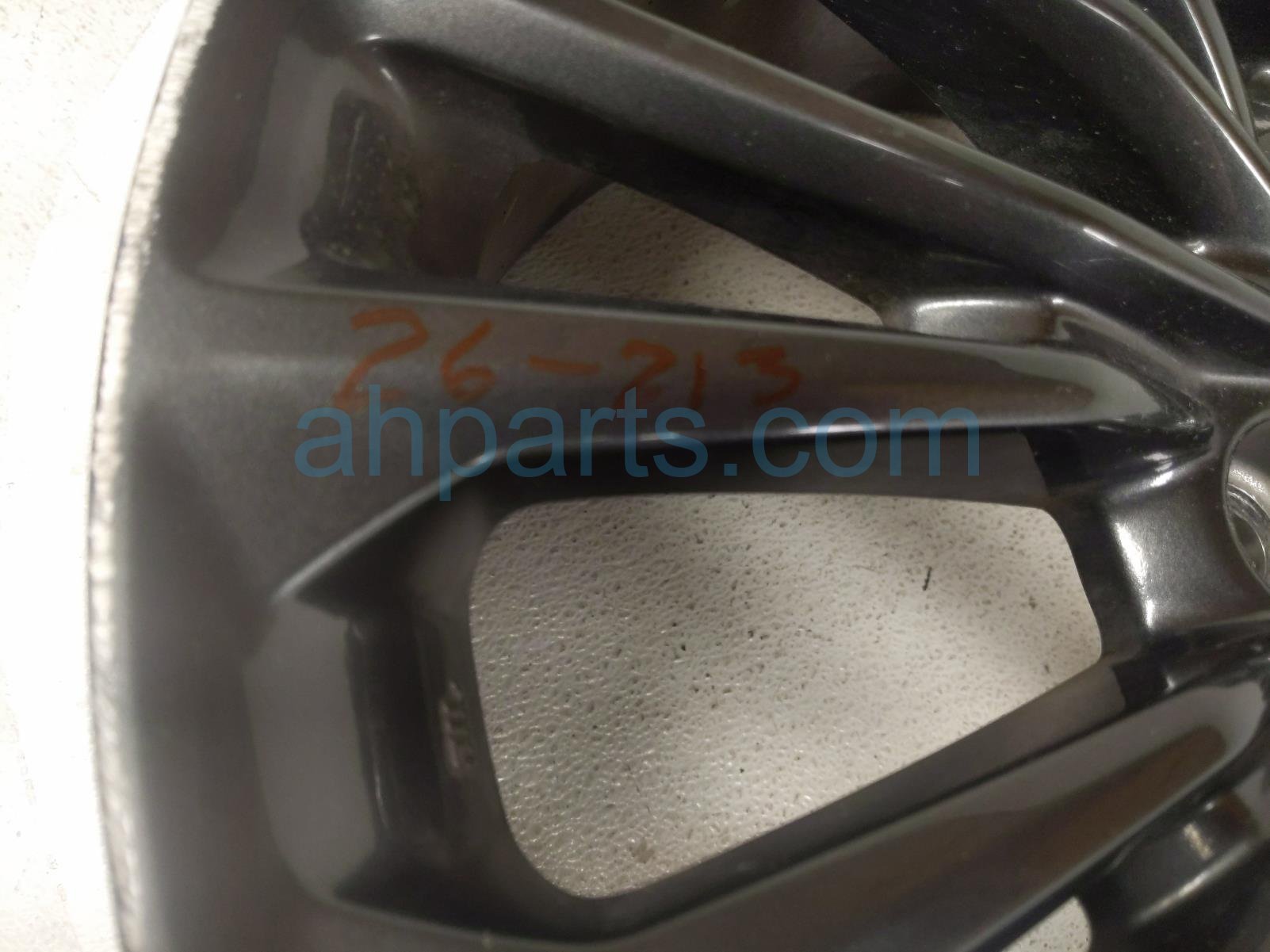 2020 Toyota Avalon Rear Passenger Wheel / Rim 42611 07150 Replacement 2020 Toyota Avalon Rear Passenger Wheel / Rim 42611 07150 Replacement thumbnail