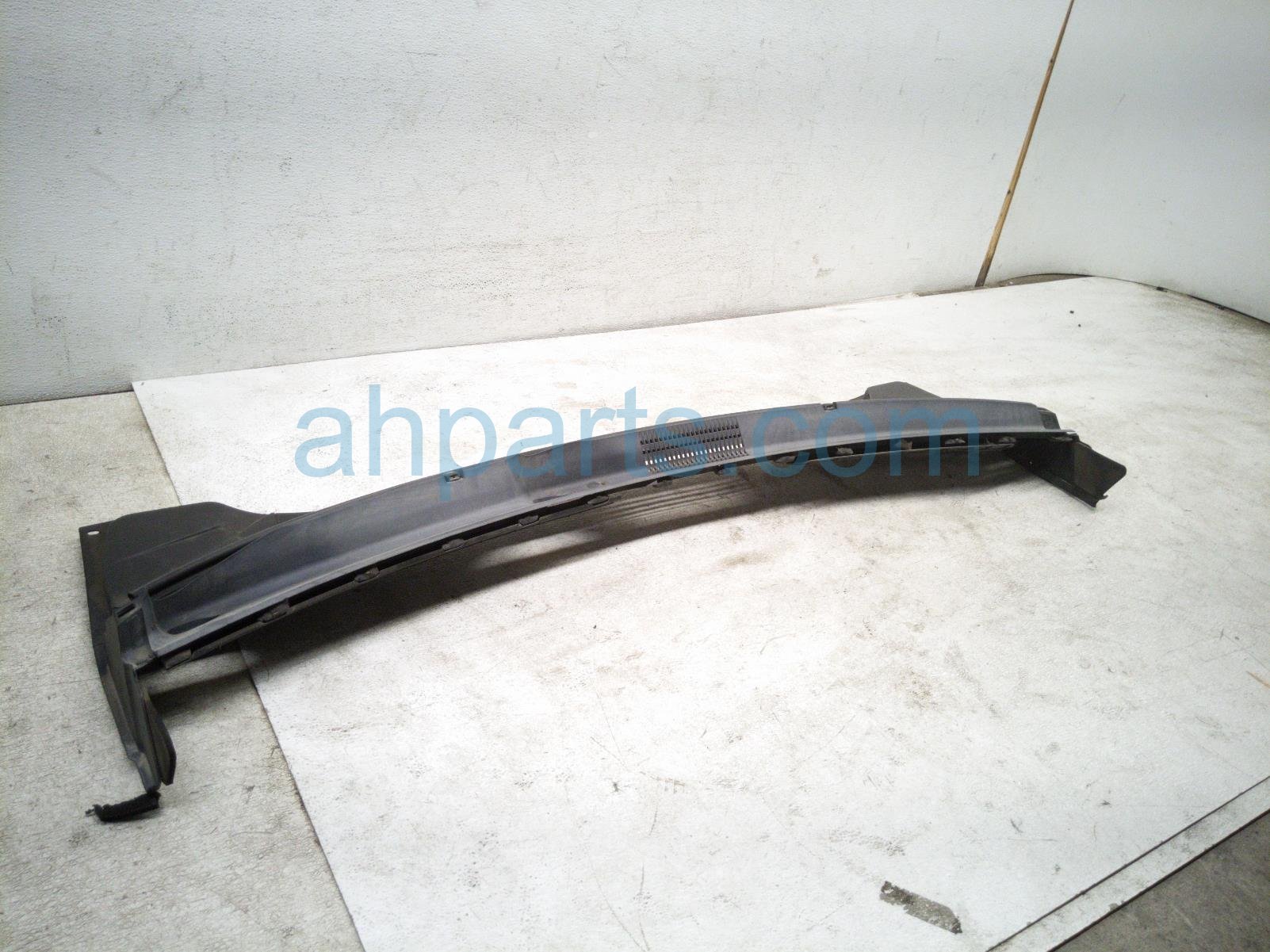 2020 Hyundai Veloster Windshield Cowl Top Cover 86152 K9000 Replacement 2020 Hyundai Veloster Windshield Cowl Top Cover 86152 K9000 Replacement thumbnail