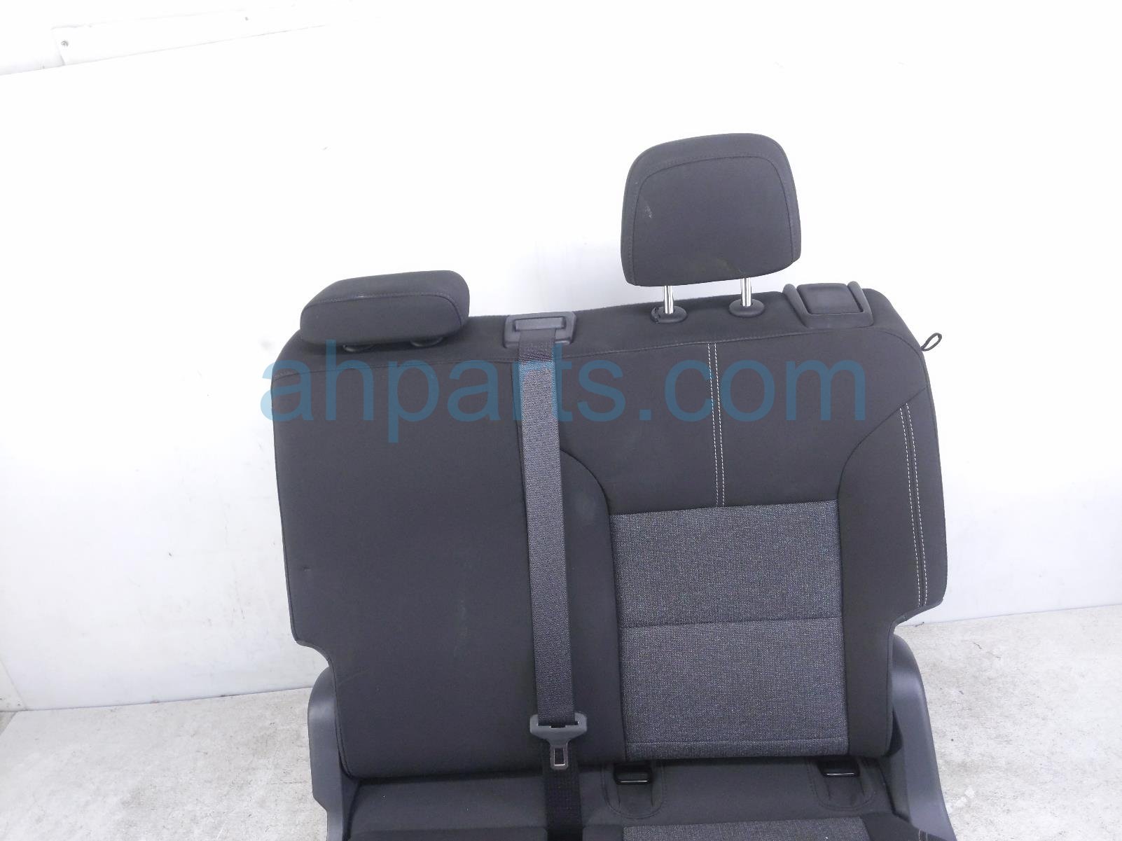 2026 GMC Acadia Back (2nd Row) Rear Driver 2nd Row Seat Grey Clth 26548812 Replacement 2026 GMC Acadia Back (2nd Row) Rear Driver 2nd Row Seat Grey Clth 26548812 Replacement thumbnail