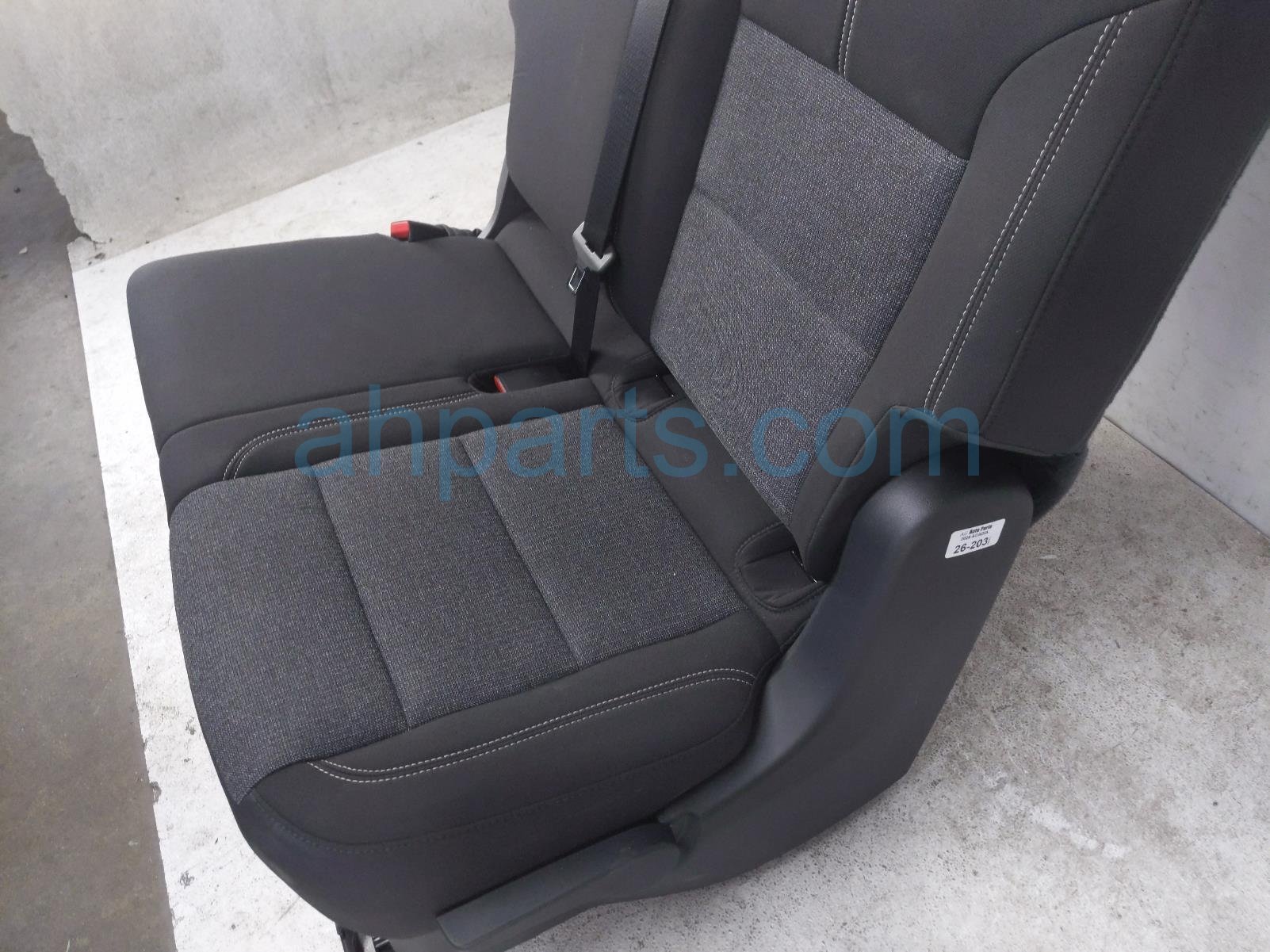 2026 GMC Acadia Back (2nd Row) Rear Driver 2nd Row Seat Grey Clth 26548812 Replacement 2026 GMC Acadia Back (2nd Row) Rear Driver 2nd Row Seat Grey Clth 26548812 Replacement thumbnail