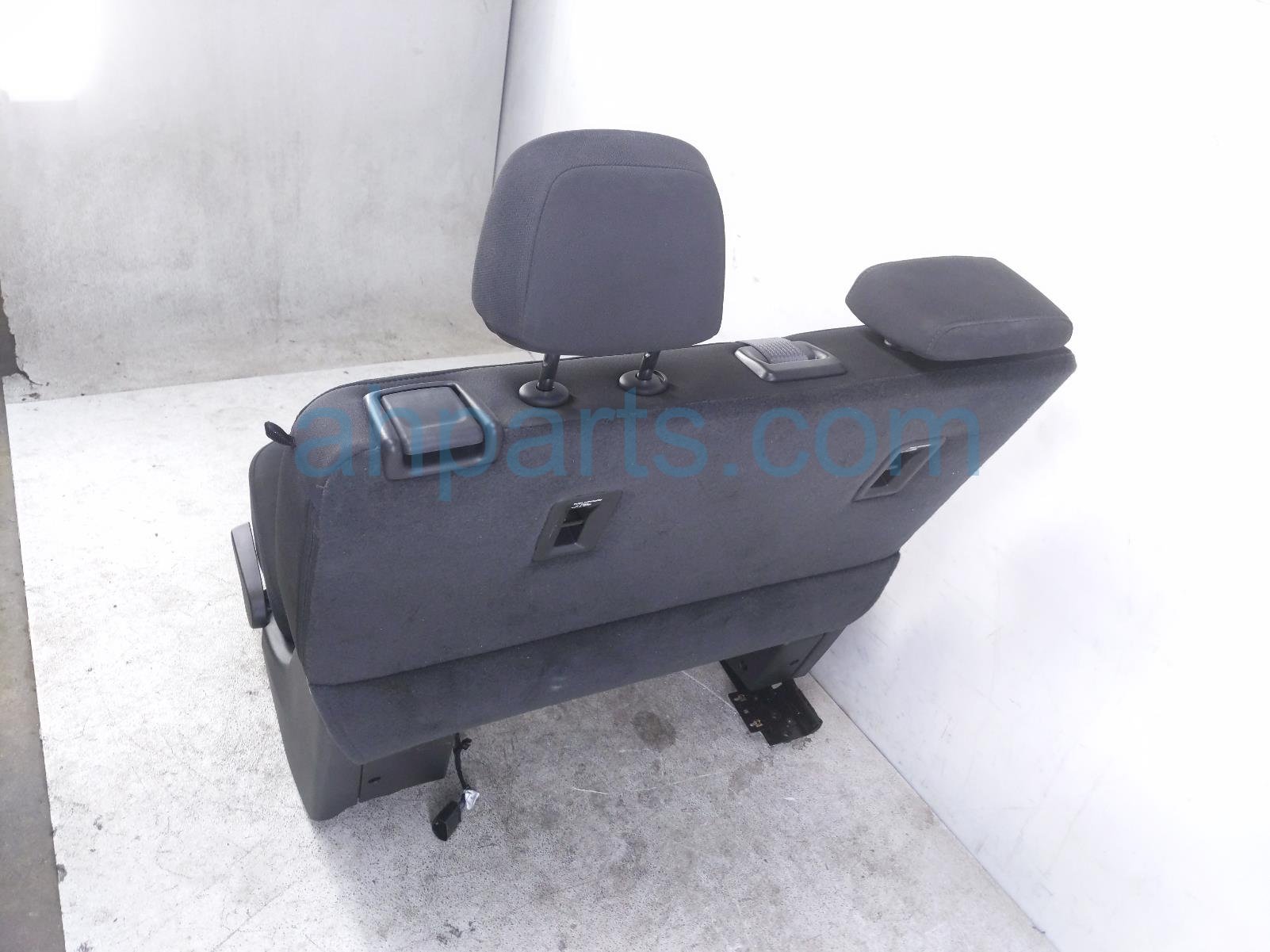 2026 GMC Acadia Back (2nd Row) Rear Driver 2nd Row Seat Grey Clth 26548812 Replacement 2026 GMC Acadia Back (2nd Row) Rear Driver 2nd Row Seat Grey Clth 26548812 Replacement thumbnail