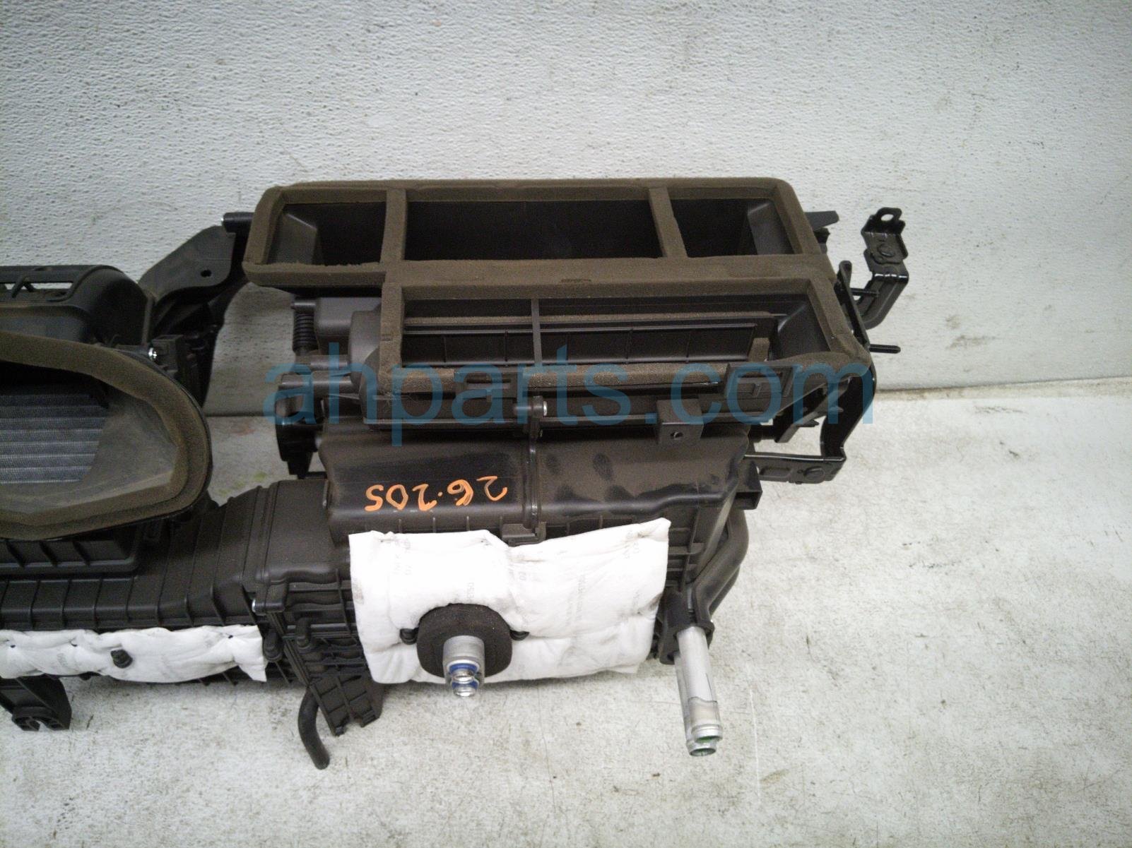 2020 Hyundai Veloster A/c Heater Core W/blower Motor 97205 J3010 Replacement 2020 Hyundai Veloster A/c Heater Core W/blower Motor 97205 J3010 Replacement thumbnail
