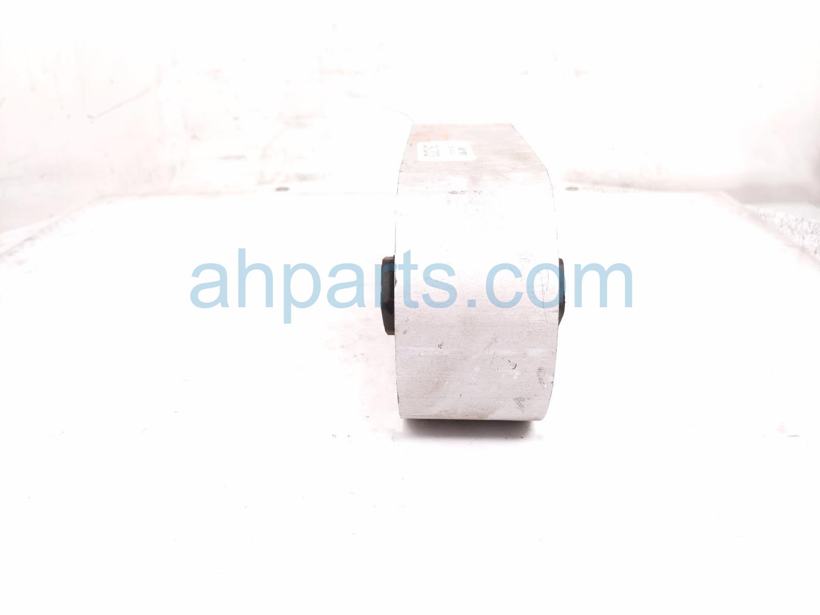 2026 GMC Acadia Engine/motor Rear Transmission Mount 2.5l Fwd 84773592 Replacement 2026 GMC Acadia Engine/motor Rear Transmission Mount 2.5l Fwd 84773592 Replacement thumbnail