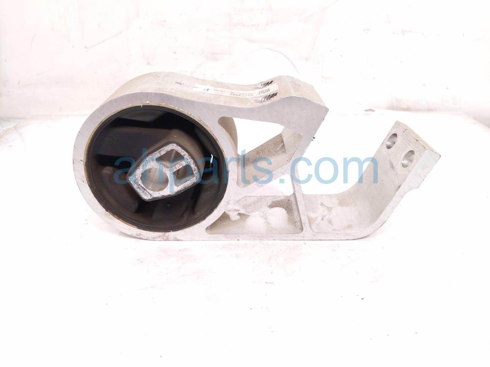 2026 GMC Acadia Engine/motor Rear Transmission Mount 2.5l Fwd 84773592 Replacement 2026 GMC Acadia Engine/motor Rear Transmission Mount 2.5l Fwd 84773592 Replacement thumbnail