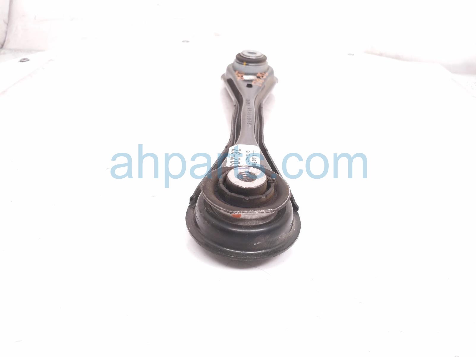 2026 GMC Acadia Rear Driver Lateral Lower Control Arm 84862997 Replacement 2026 GMC Acadia Rear Driver Lateral Lower Control Arm 84862997 Replacement thumbnail