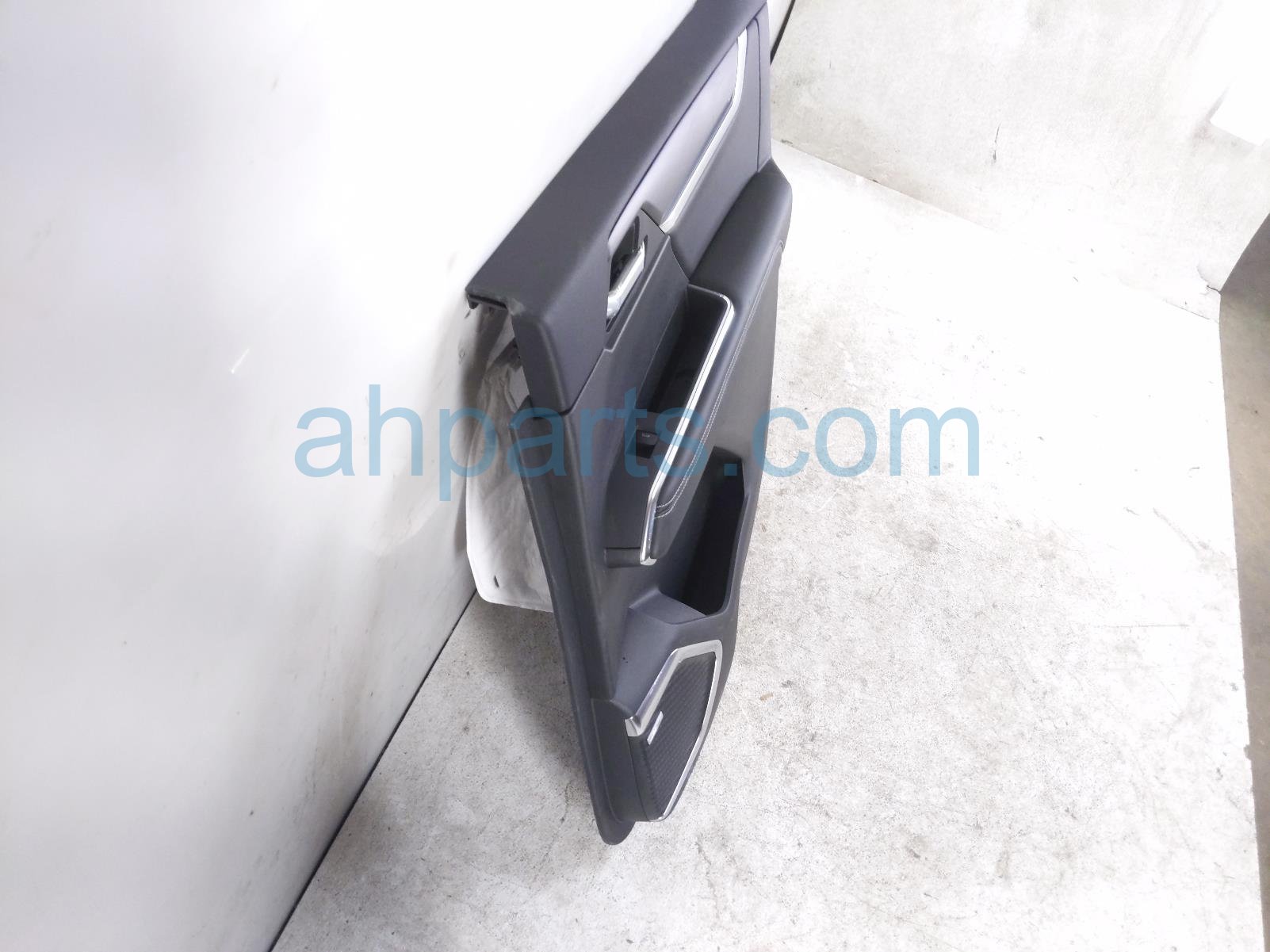 2026 GMC Acadia Trim / Liner Rear Passenger Interior Door Panel Black 26580797 Replacement 2026 GMC Acadia Trim / Liner Rear Passenger Interior Door Panel Black 26580797 Replacement thumbnail
