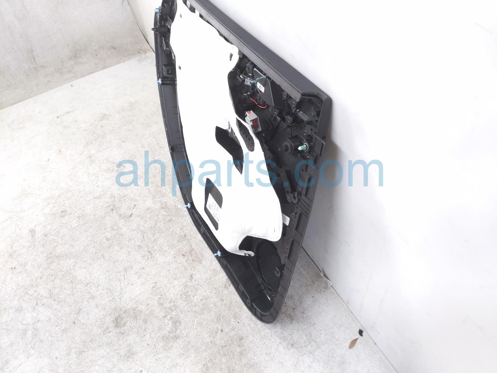 2026 GMC Acadia Trim / Liner Rear Passenger Interior Door Panel Black 26580797 Replacement 2026 GMC Acadia Trim / Liner Rear Passenger Interior Door Panel Black 26580797 Replacement thumbnail