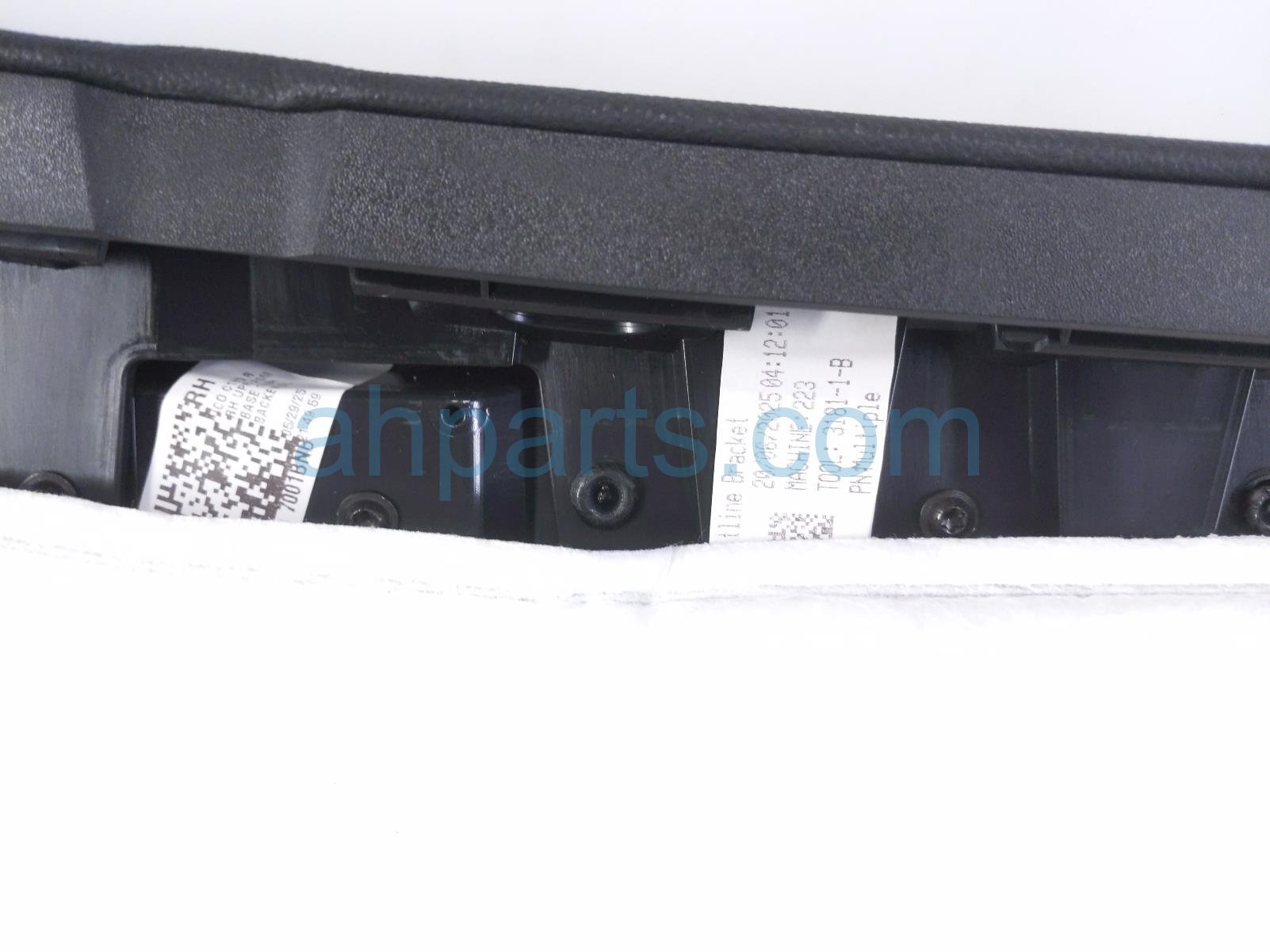 2026 GMC Acadia Trim / Liner Rear Passenger Interior Door Panel Black 26580797 Replacement 2026 GMC Acadia Trim / Liner Rear Passenger Interior Door Panel Black 26580797 Replacement thumbnail