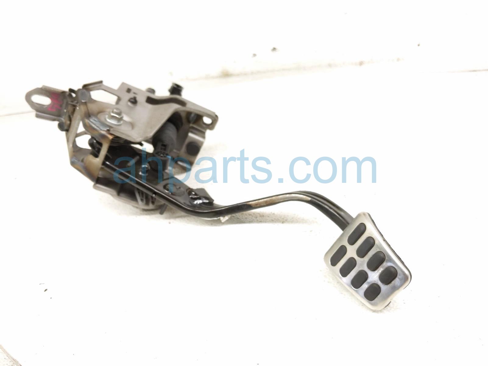 2020 Hyundai Veloster Clutch Pedal Assy 2.0t Mt 32802 S0100 Replacement 2020 Hyundai Veloster Clutch Pedal Assy 2.0t Mt 32802 S0100 Replacement thumbnail