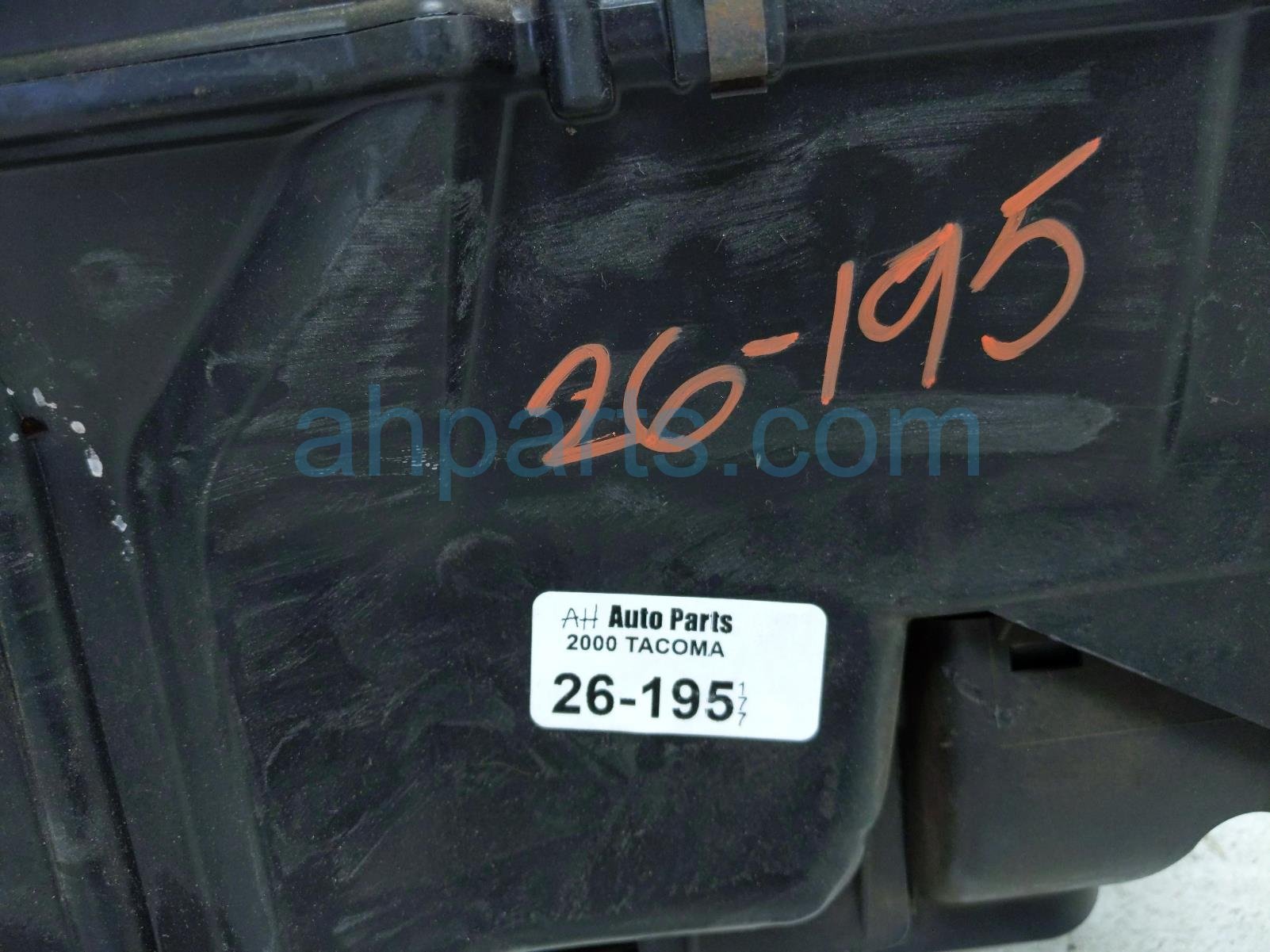 2000 Toyota Tacoma Core Hvac Heater Box Assy 87150 04052 Replacement 2000 Toyota Tacoma Core Hvac Heater Box Assy 87150 04052 Replacement thumbnail