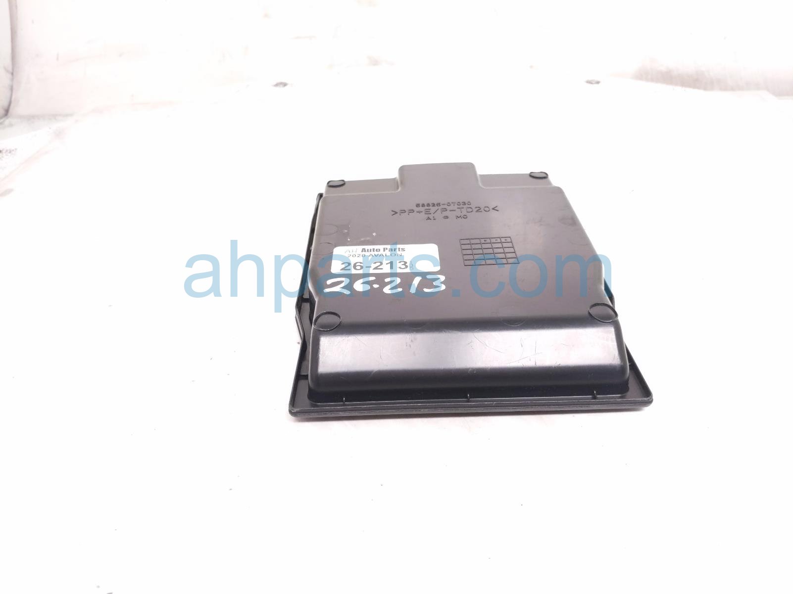 2020 Toyota Avalon Center Console Storage Tray blk 58825 07030 Replacement 2020 Toyota Avalon Center Console Storage Tray blk 58825 07030 Replacement thumbnail