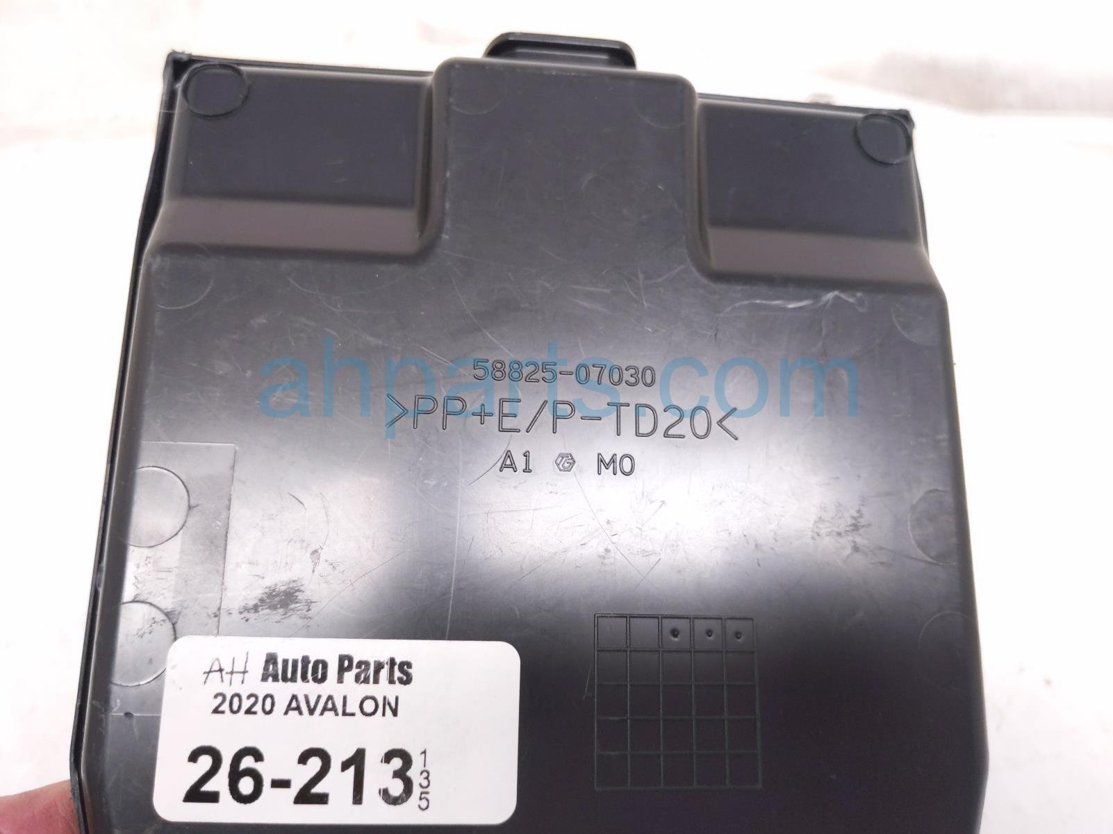 2020 Toyota Avalon Center Console Storage Tray blk 58825 07030 Replacement 2020 Toyota Avalon Center Console Storage Tray blk 58825 07030 Replacement thumbnail